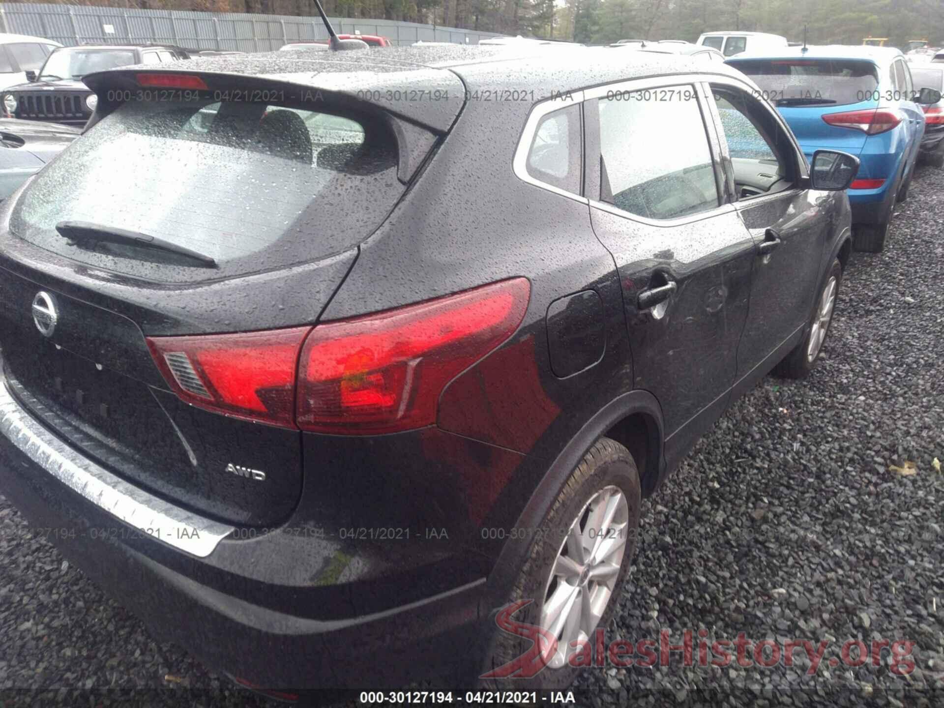 JN1BJ1CR1JW285752 2018 NISSAN ROGUE SPORT