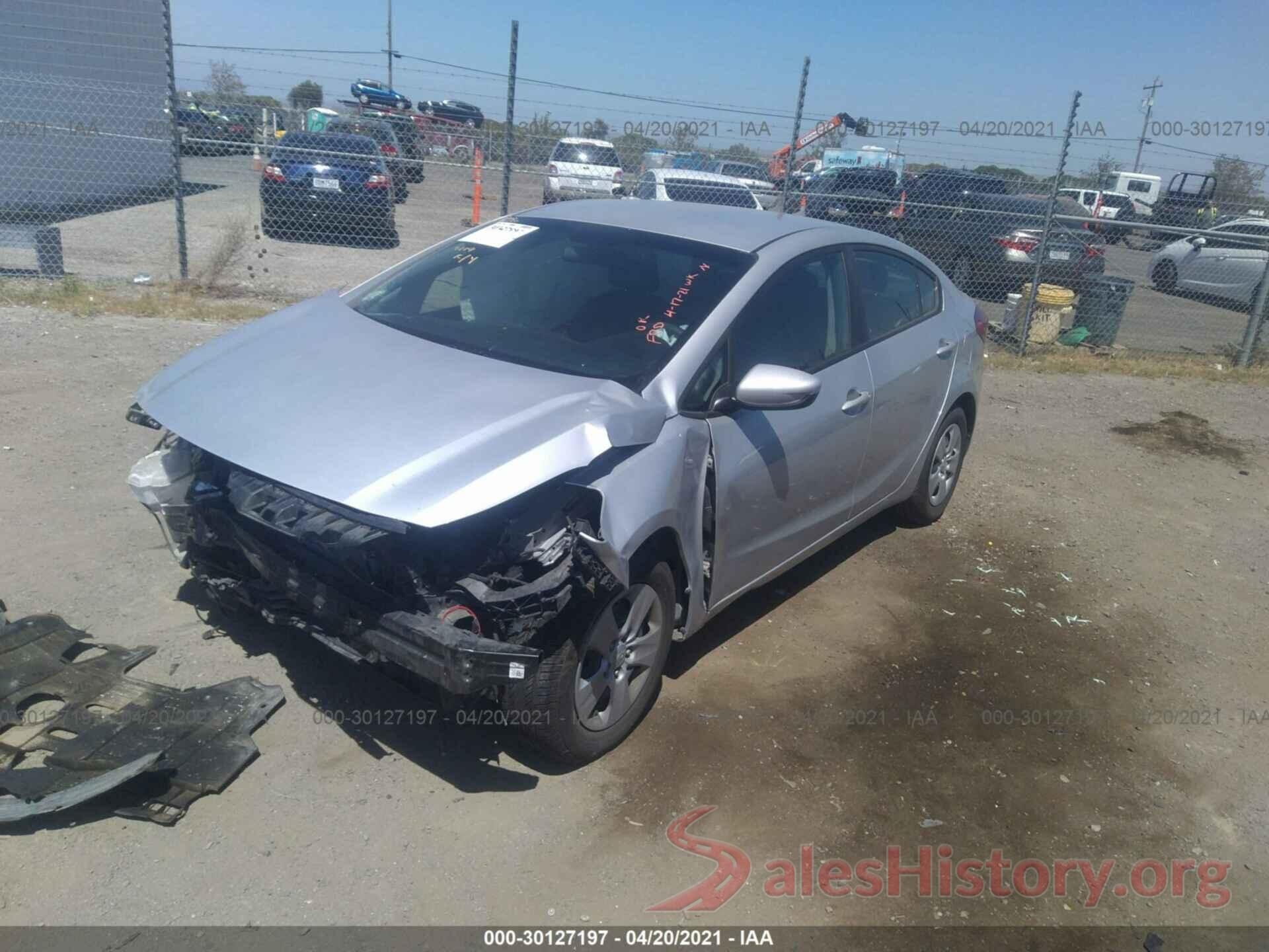 3KPFL4A75JE198376 2018 KIA FORTE