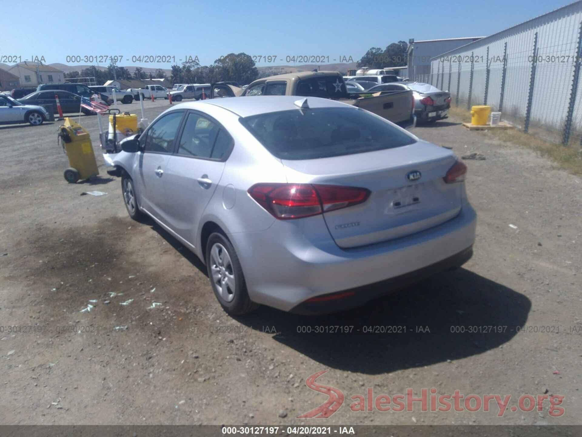 3KPFL4A75JE198376 2018 KIA FORTE