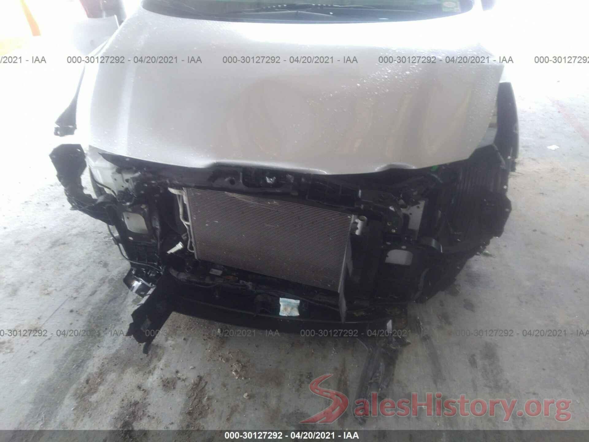 3KPFK4A76JE193268 2018 KIA FORTE