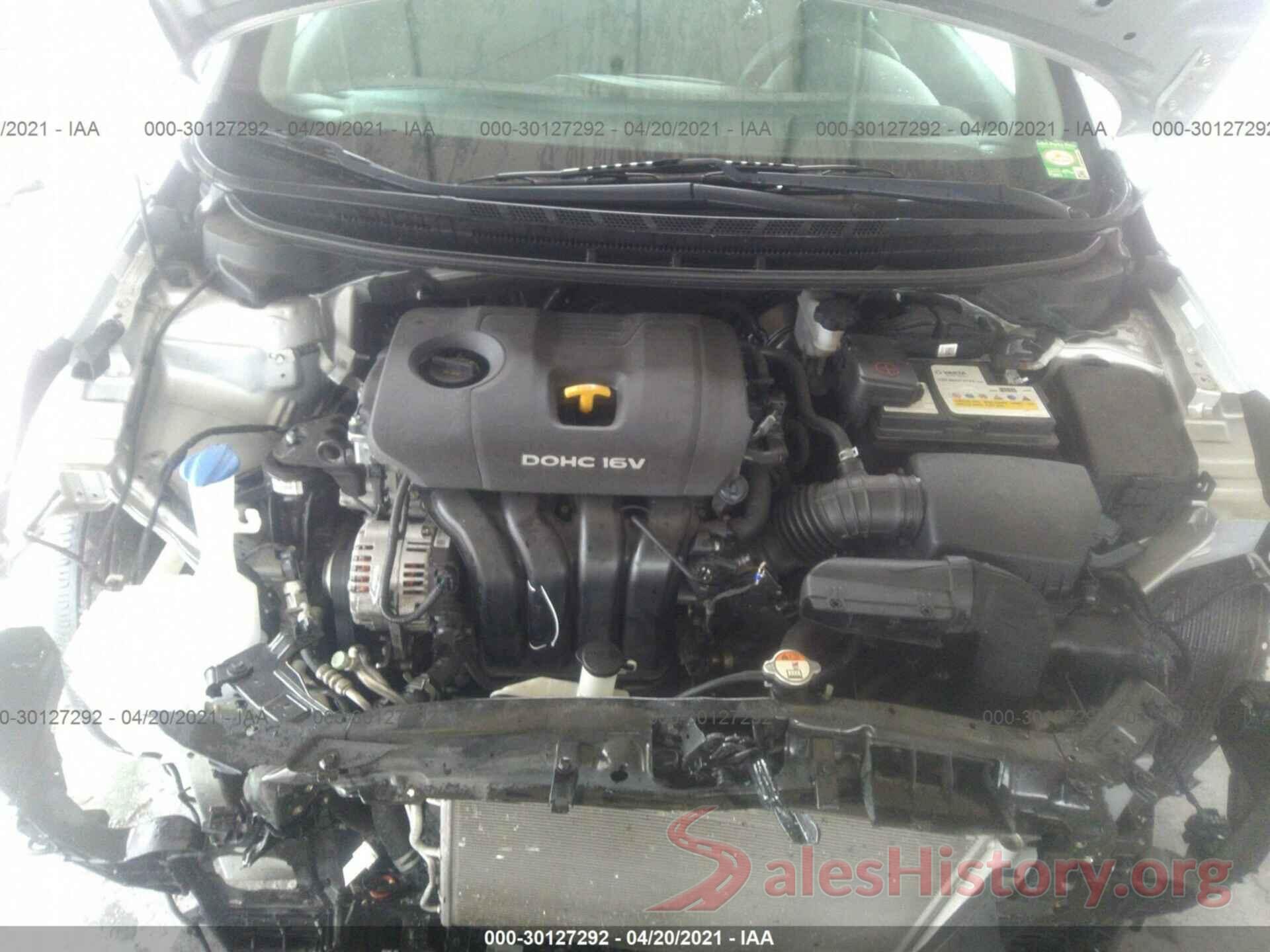 3KPFK4A76JE193268 2018 KIA FORTE