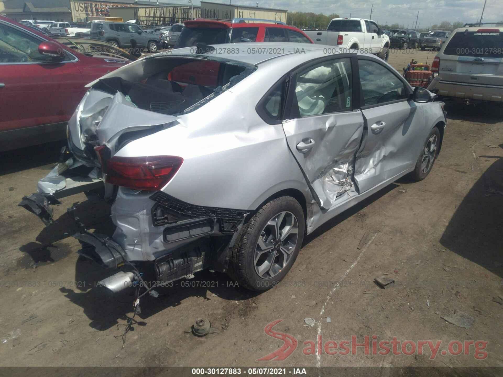 3KPF24AD9ME323604 2021 KIA FORTE