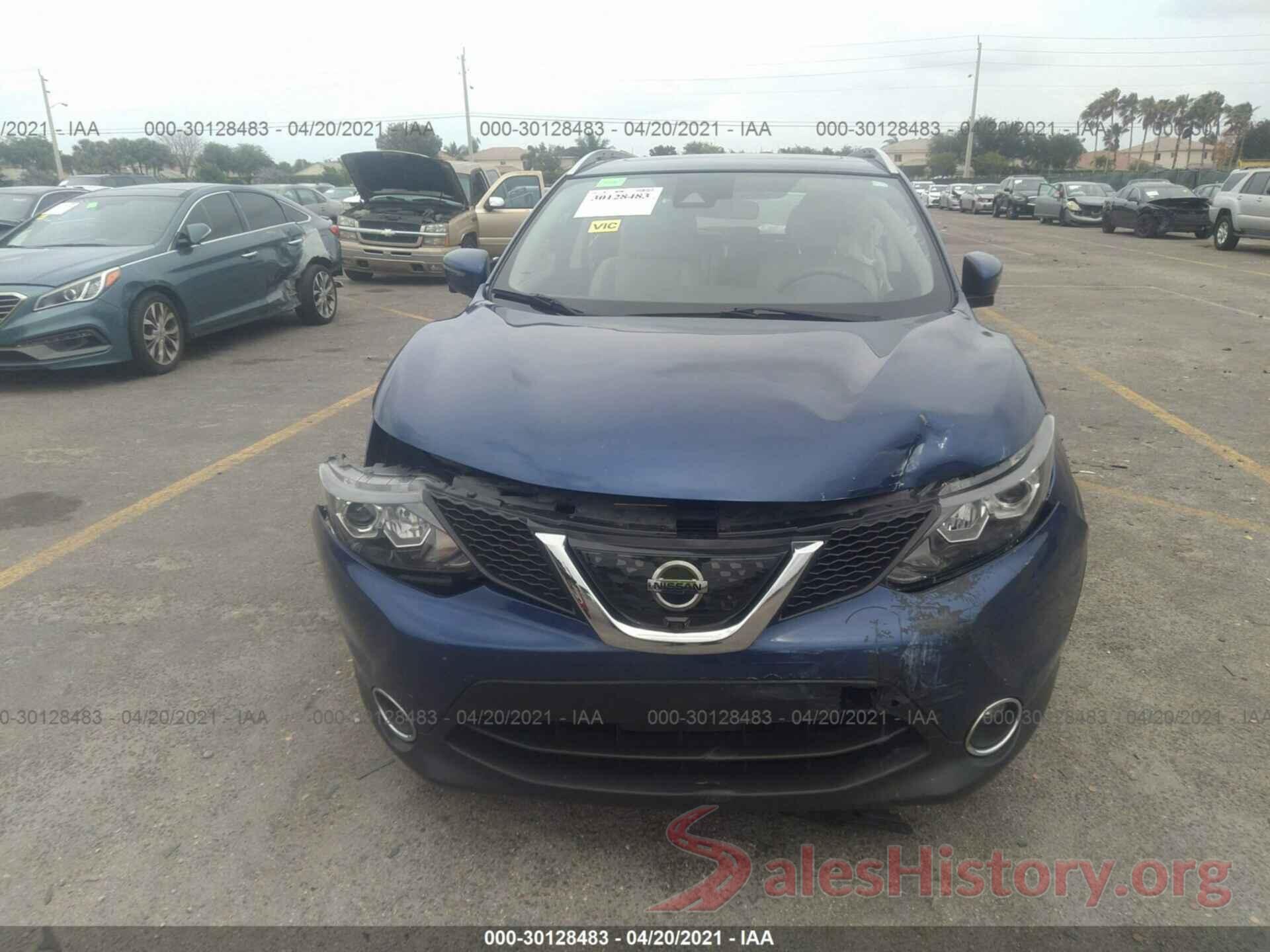 JN1BJ1CP7JW100263 2018 NISSAN ROGUE SPORT