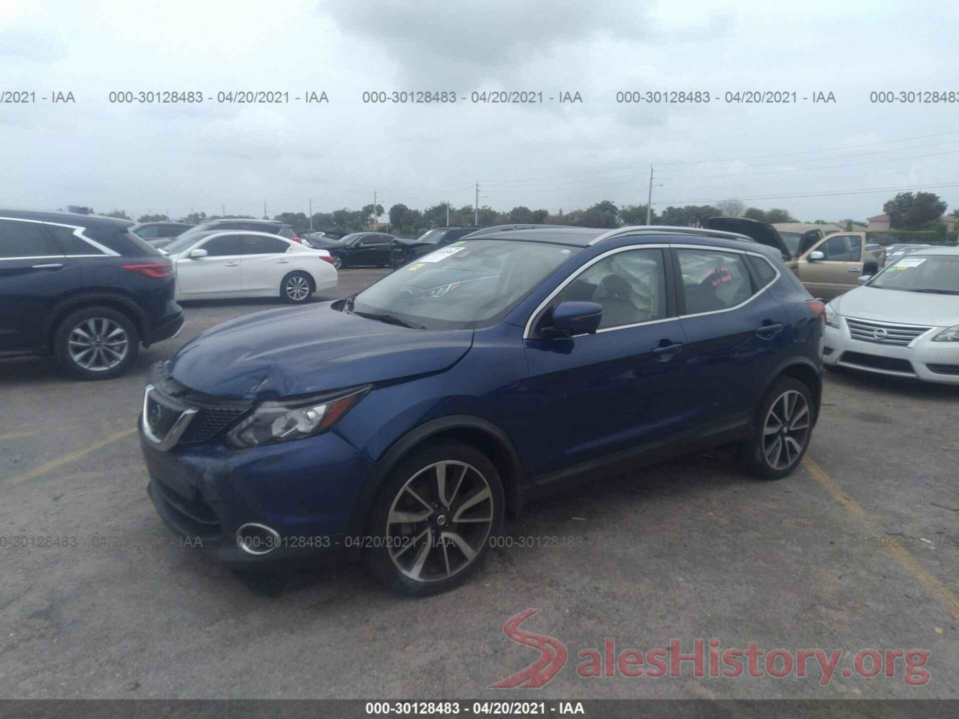 JN1BJ1CP7JW100263 2018 NISSAN ROGUE SPORT