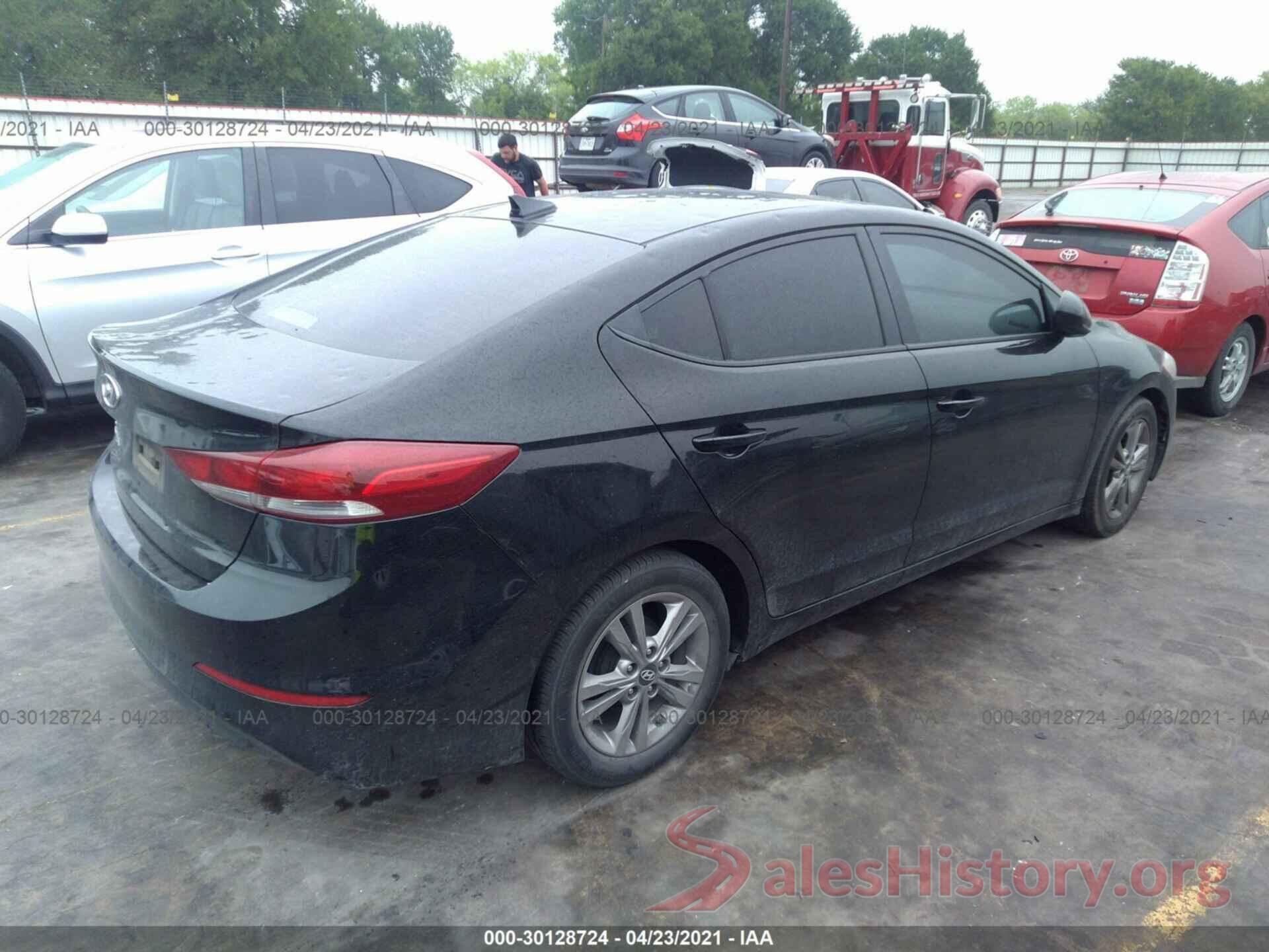 KMHD84LF8HU272538 2017 HYUNDAI ELANTRA