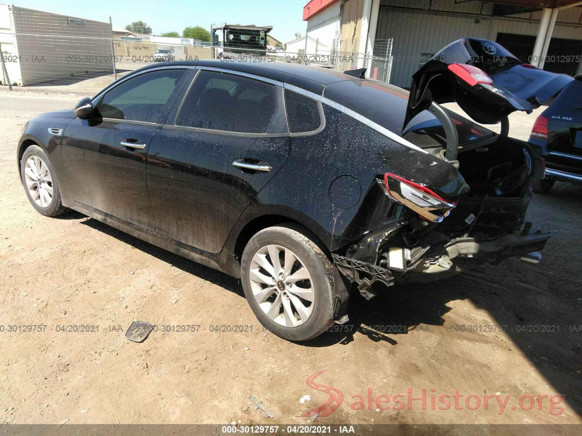 5XXGT4L38JG266062 2018 KIA OPTIMA