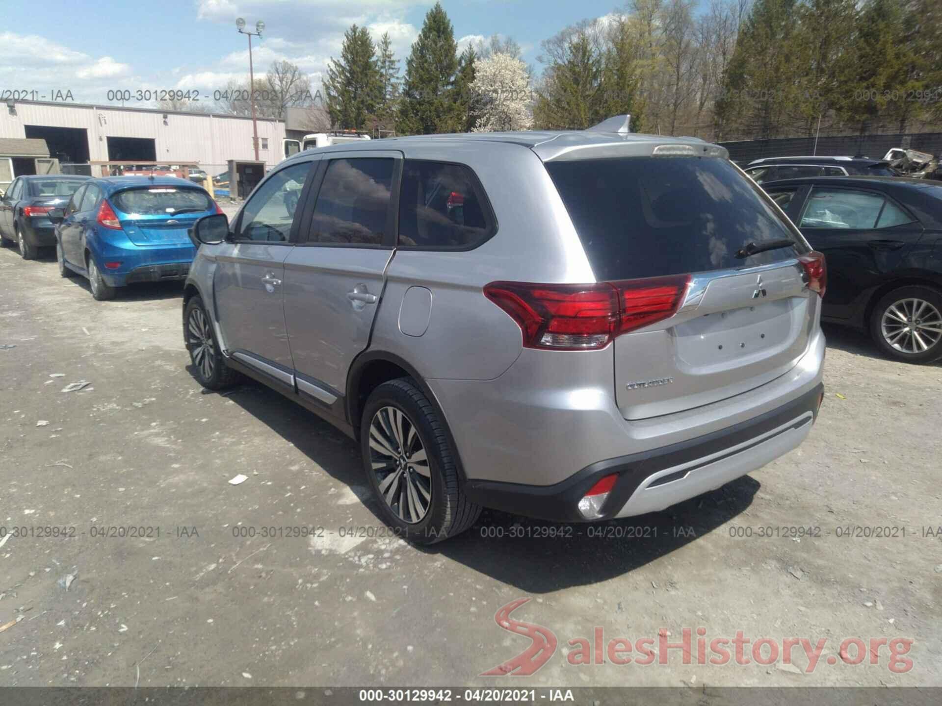 JA4AZ3A36LZ019098 2020 MITSUBISHI OUTLANDER