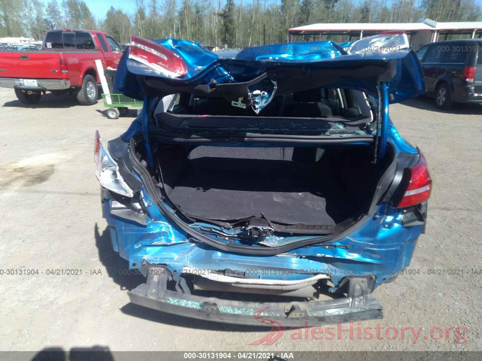 1FADP3F2XJL241545 2018 FORD FOCUS