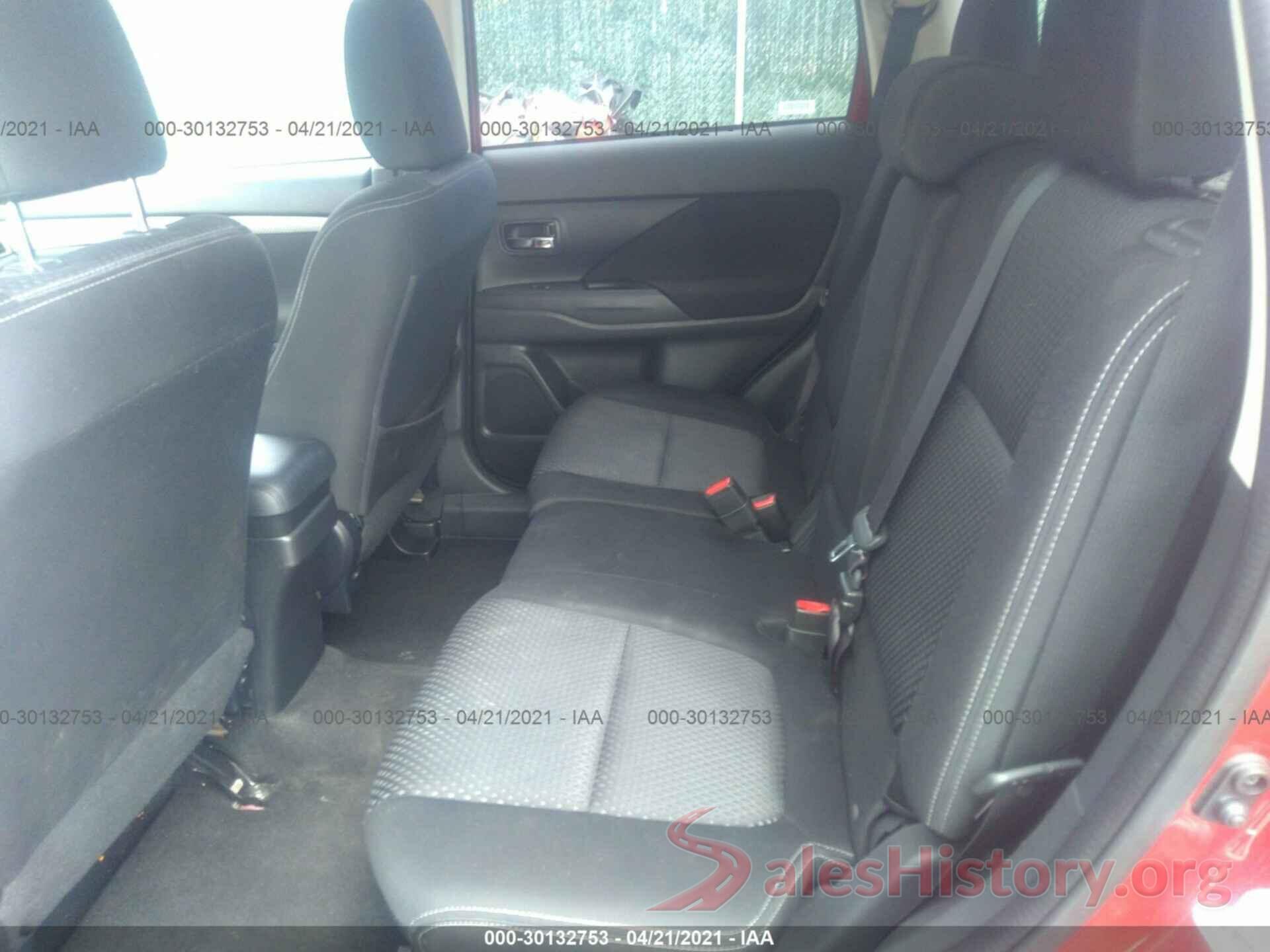 JA4AZ3A3XHZ045985 2017 MITSUBISHI OUTLANDER