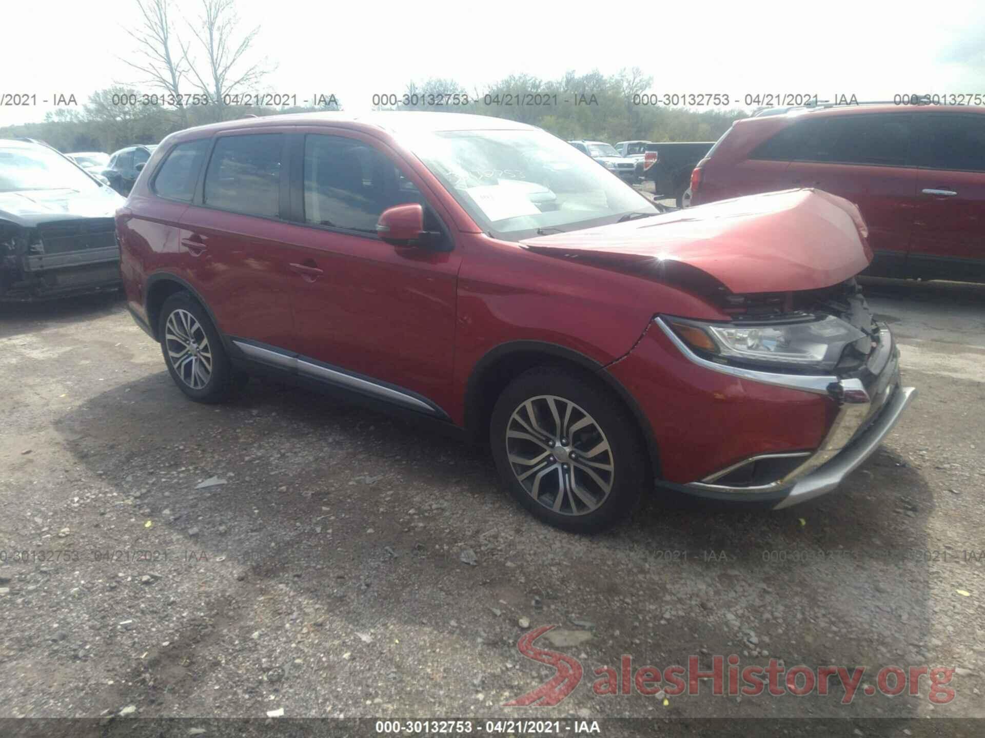 JA4AZ3A3XHZ045985 2017 MITSUBISHI OUTLANDER