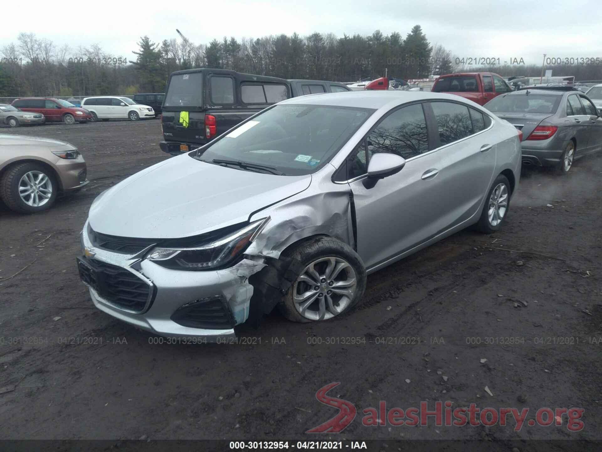 1G1BE5SM7K7124017 2019 CHEVROLET CRUZE