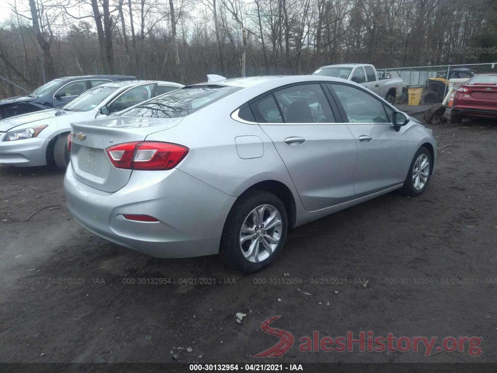 1G1BE5SM7K7124017 2019 CHEVROLET CRUZE