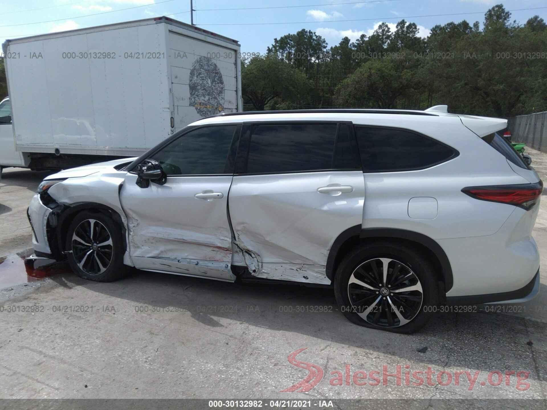 5TDLZRAH6MS048858 2021 TOYOTA HIGHLANDER