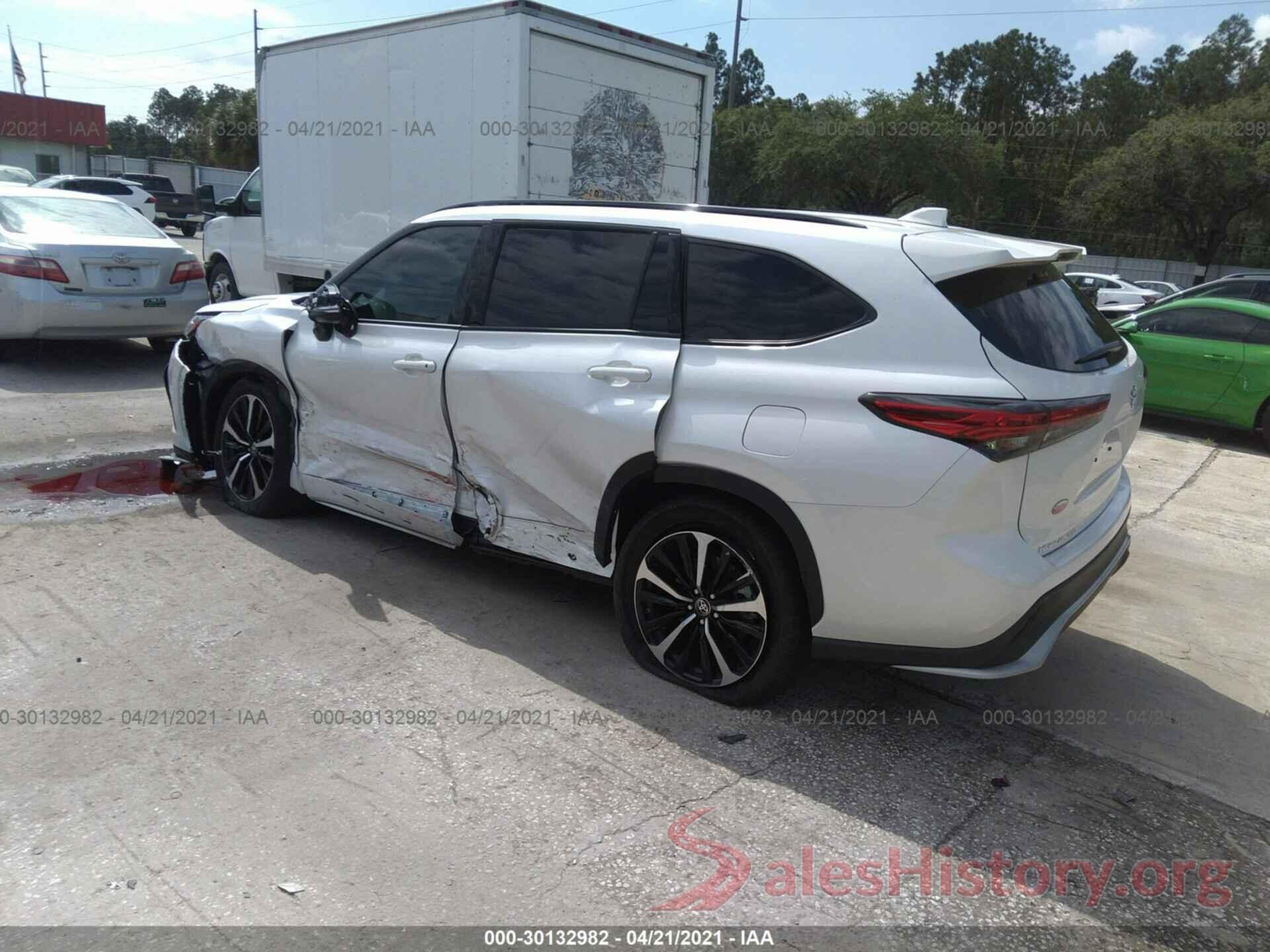 5TDLZRAH6MS048858 2021 TOYOTA HIGHLANDER