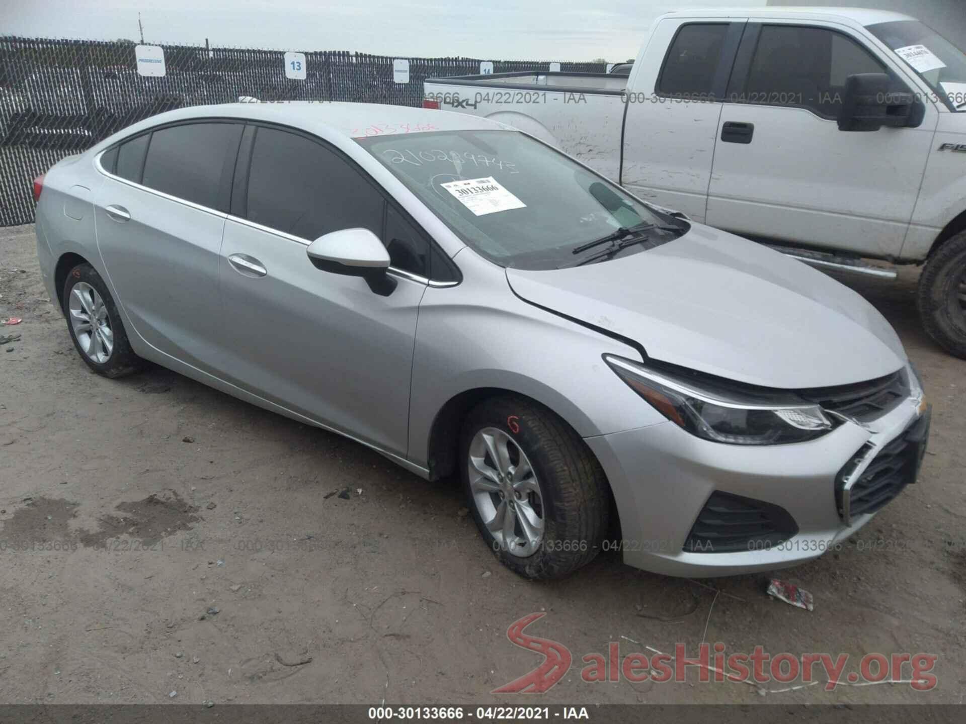 1G1BE5SM4K7144256 2019 CHEVROLET CRUZE