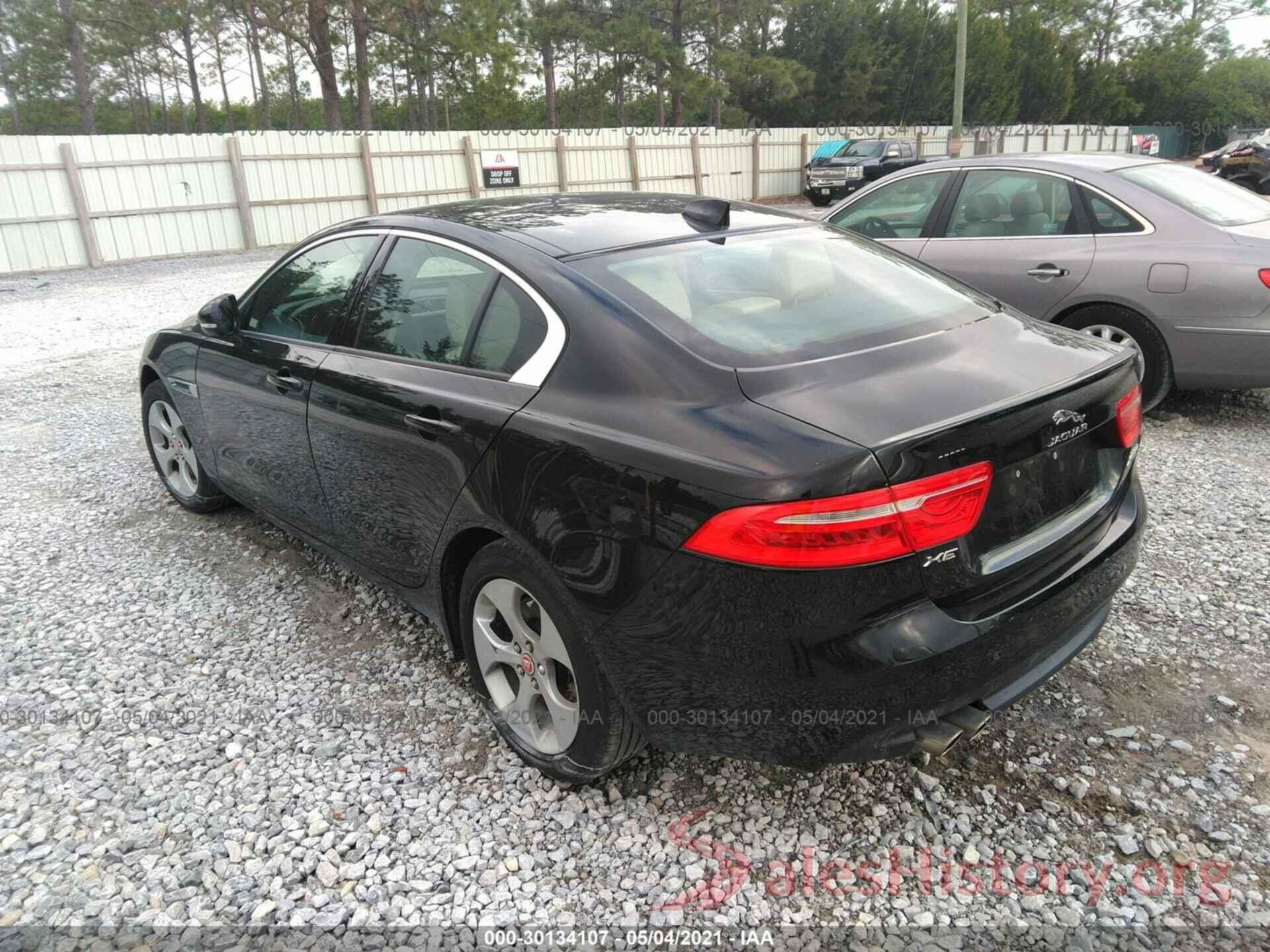 SAJAS4BNXHCP12249 2017 JAGUAR XE