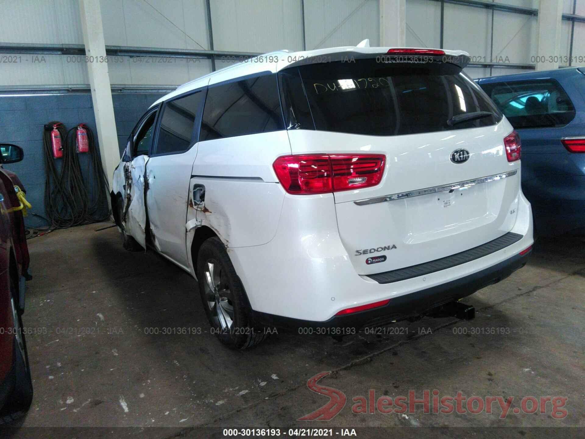 KNDMB5C1XL6654261 2020 KIA SEDONA