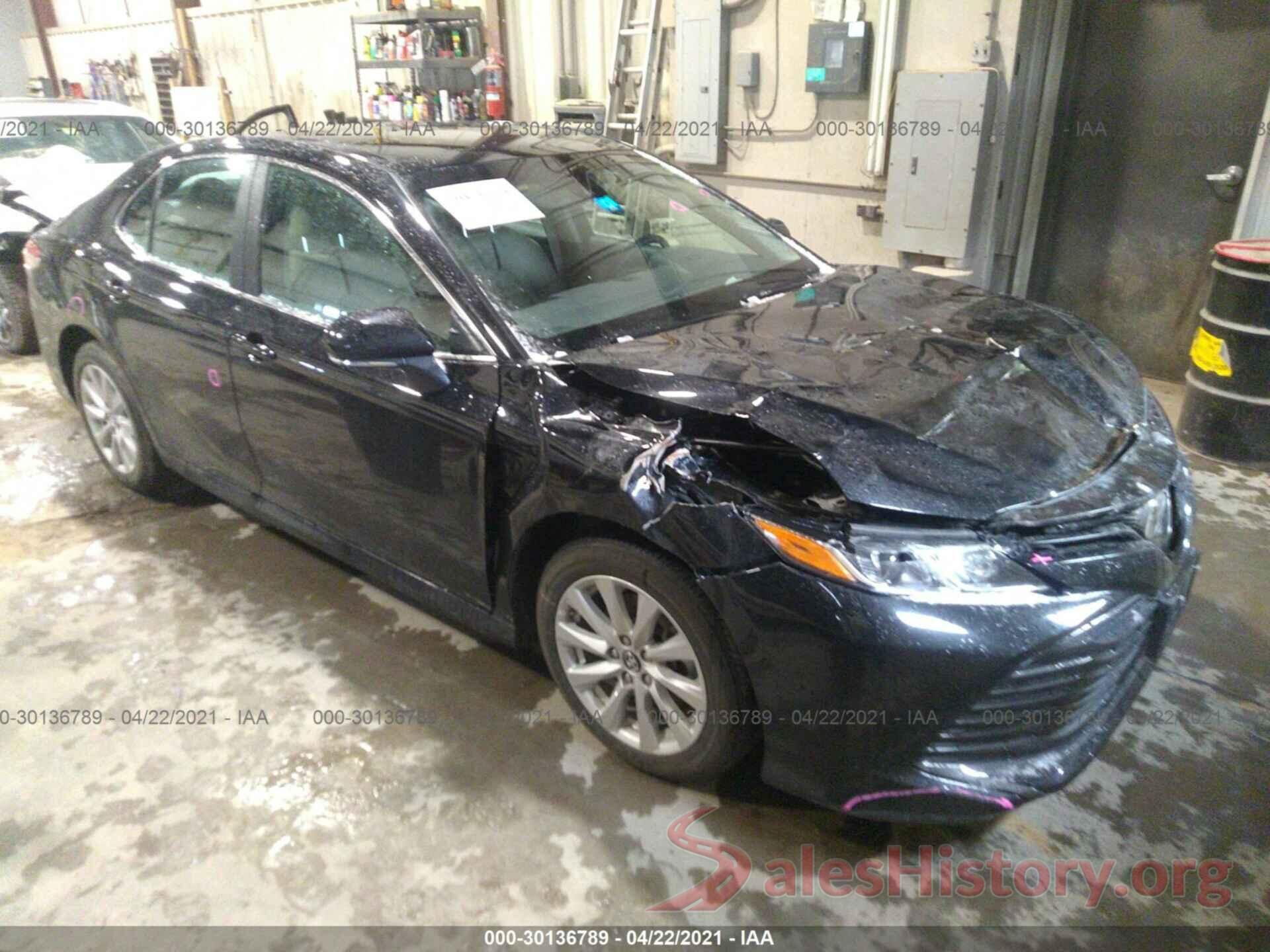 4T1B11HKXJU582938 2018 TOYOTA CAMRY