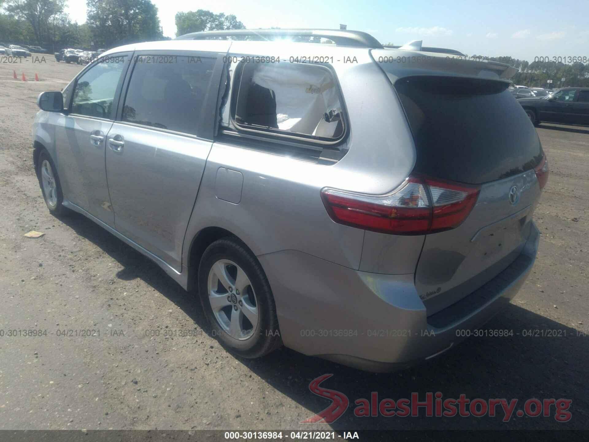 5TDKZ3DC8JS910952 2018 TOYOTA SIENNA