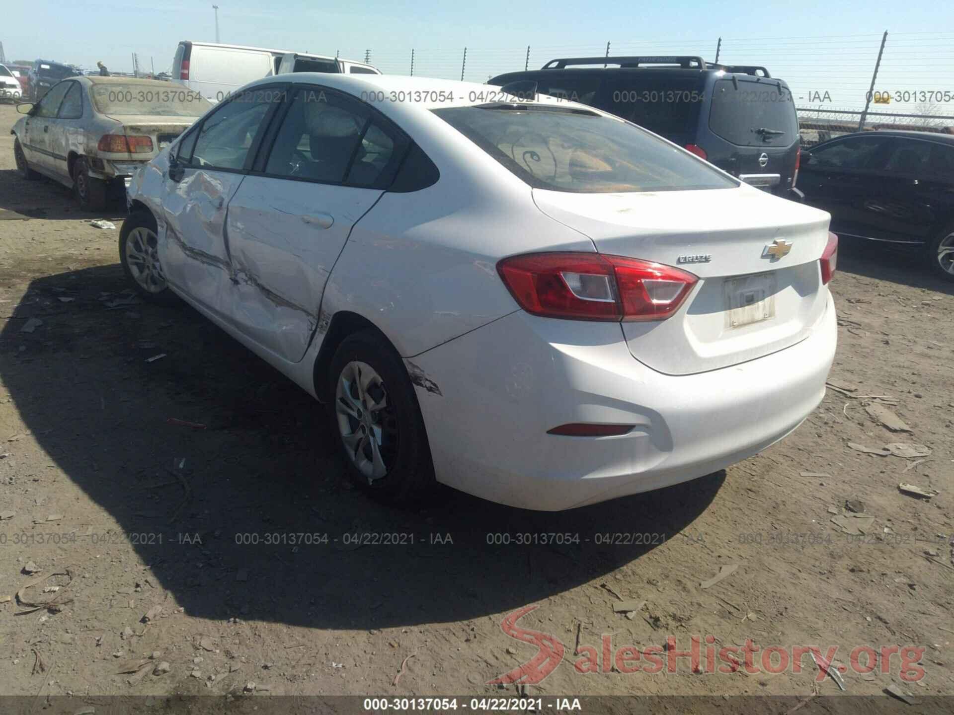 1G1BC5SM8K7150762 2019 CHEVROLET CRUZE