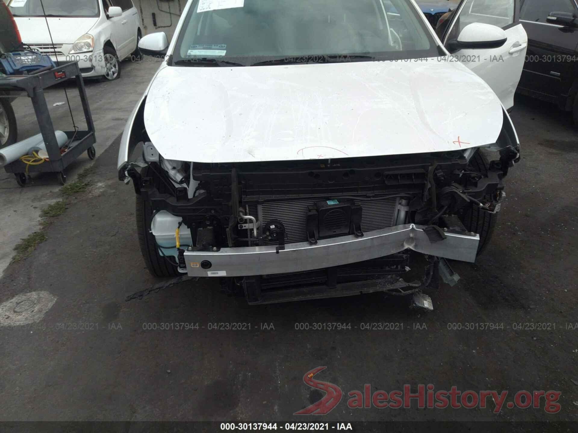 KNDCB3LC0L5446476 2020 KIA NIRO