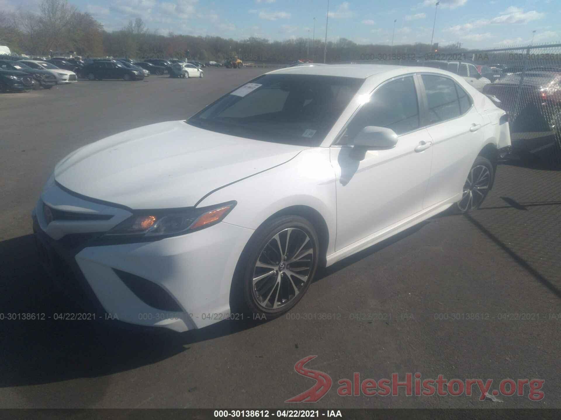 4T1B11HK2JU034710 2018 TOYOTA CAMRY