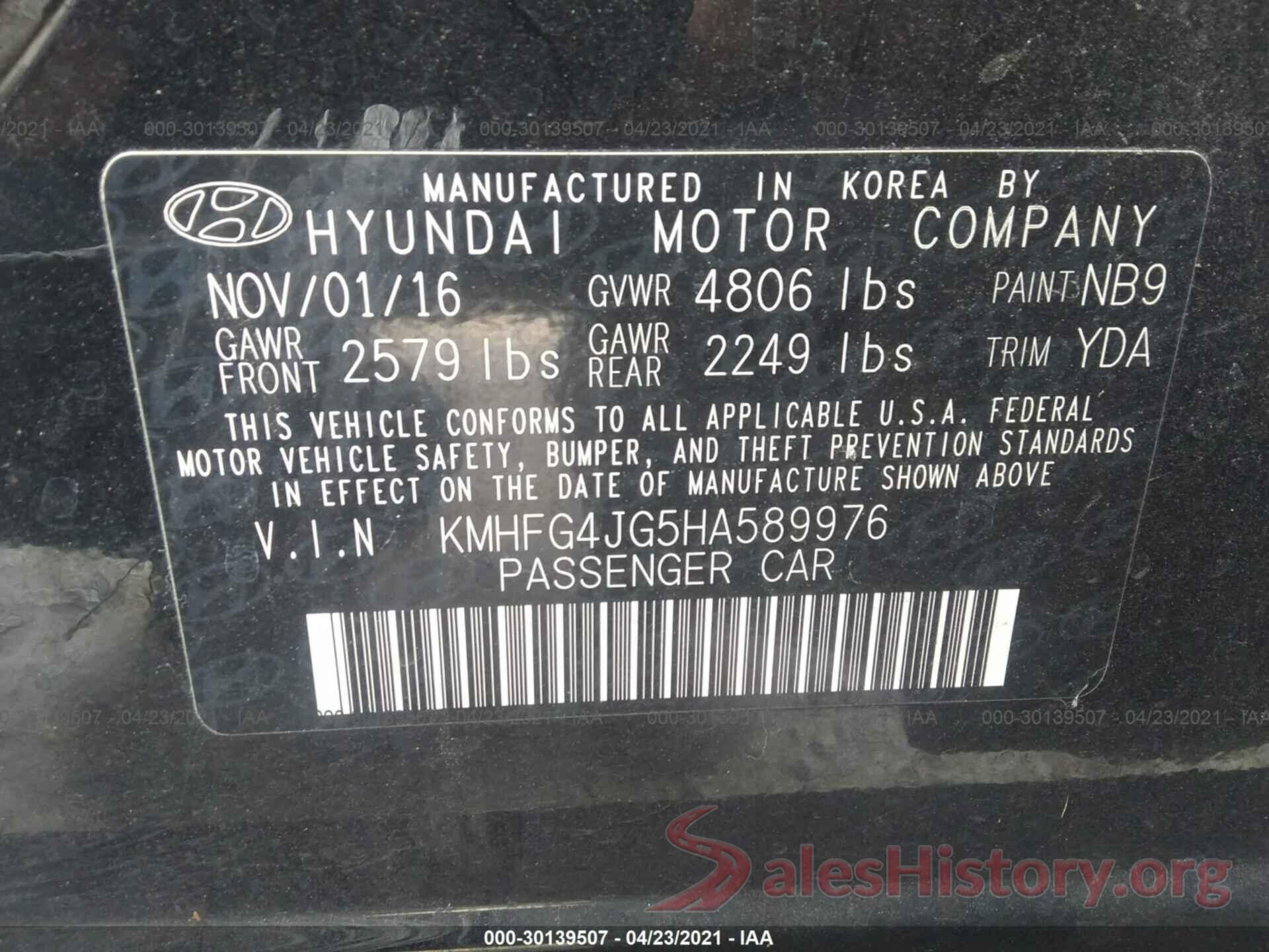 KMHFG4JG5HA589976 2017 HYUNDAI AZERA