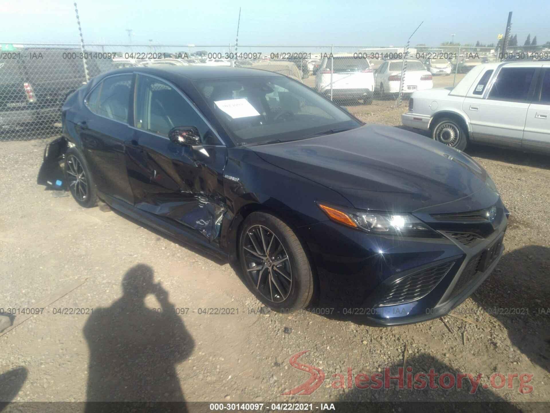 4T1G31AK7MU555596 2021 TOYOTA CAMRY