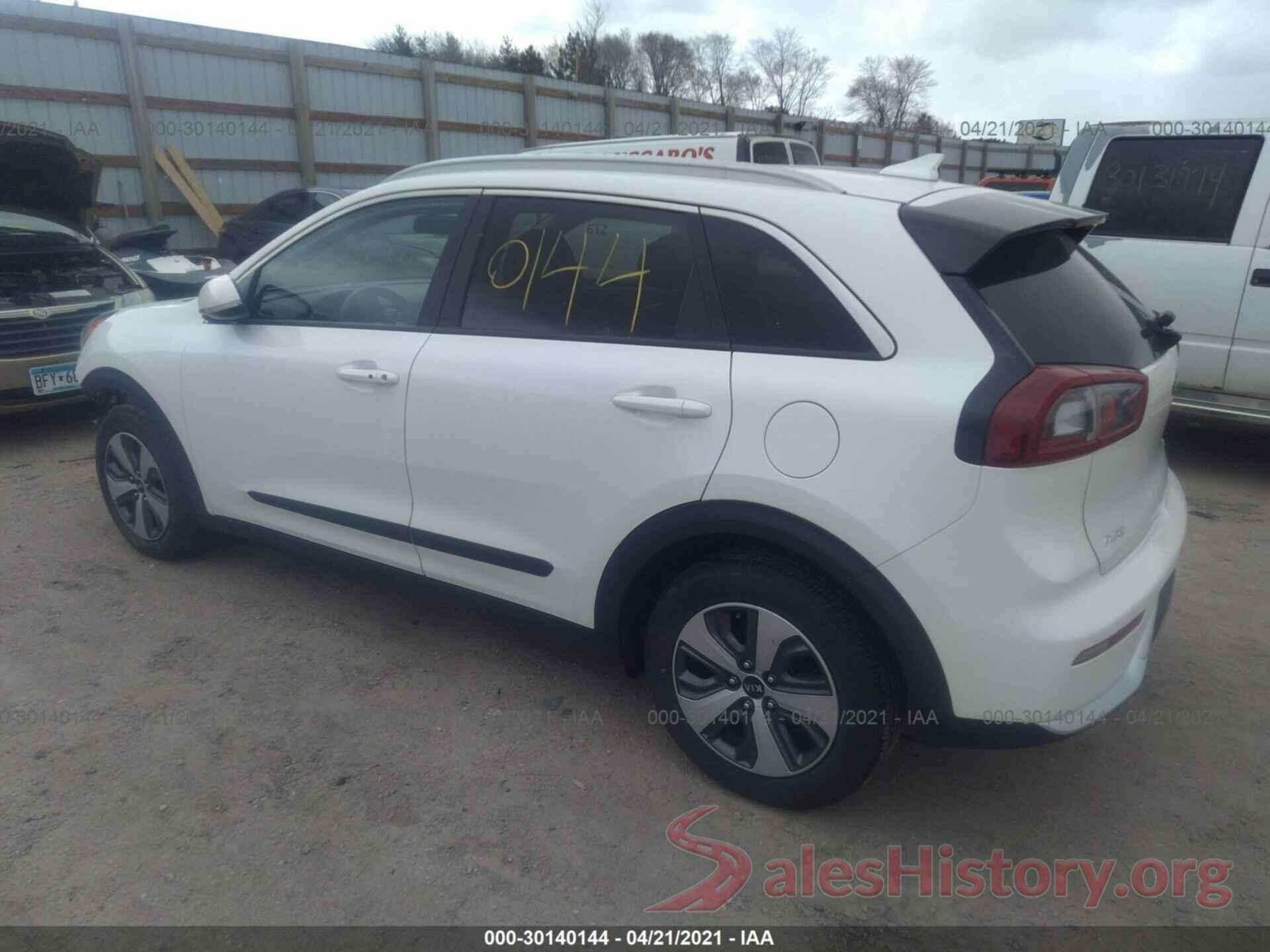 KNDCC3LC5H5087632 2017 KIA NIRO