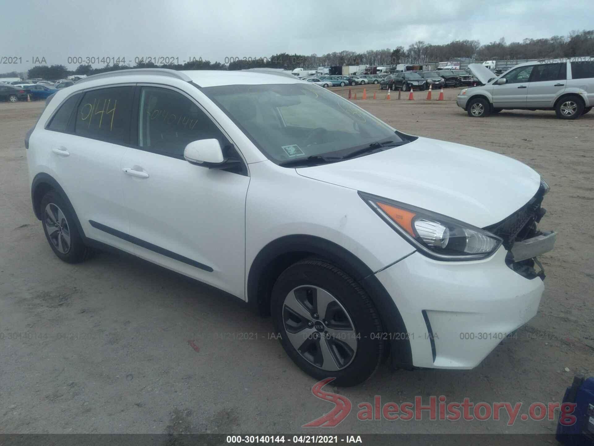 KNDCC3LC5H5087632 2017 KIA NIRO