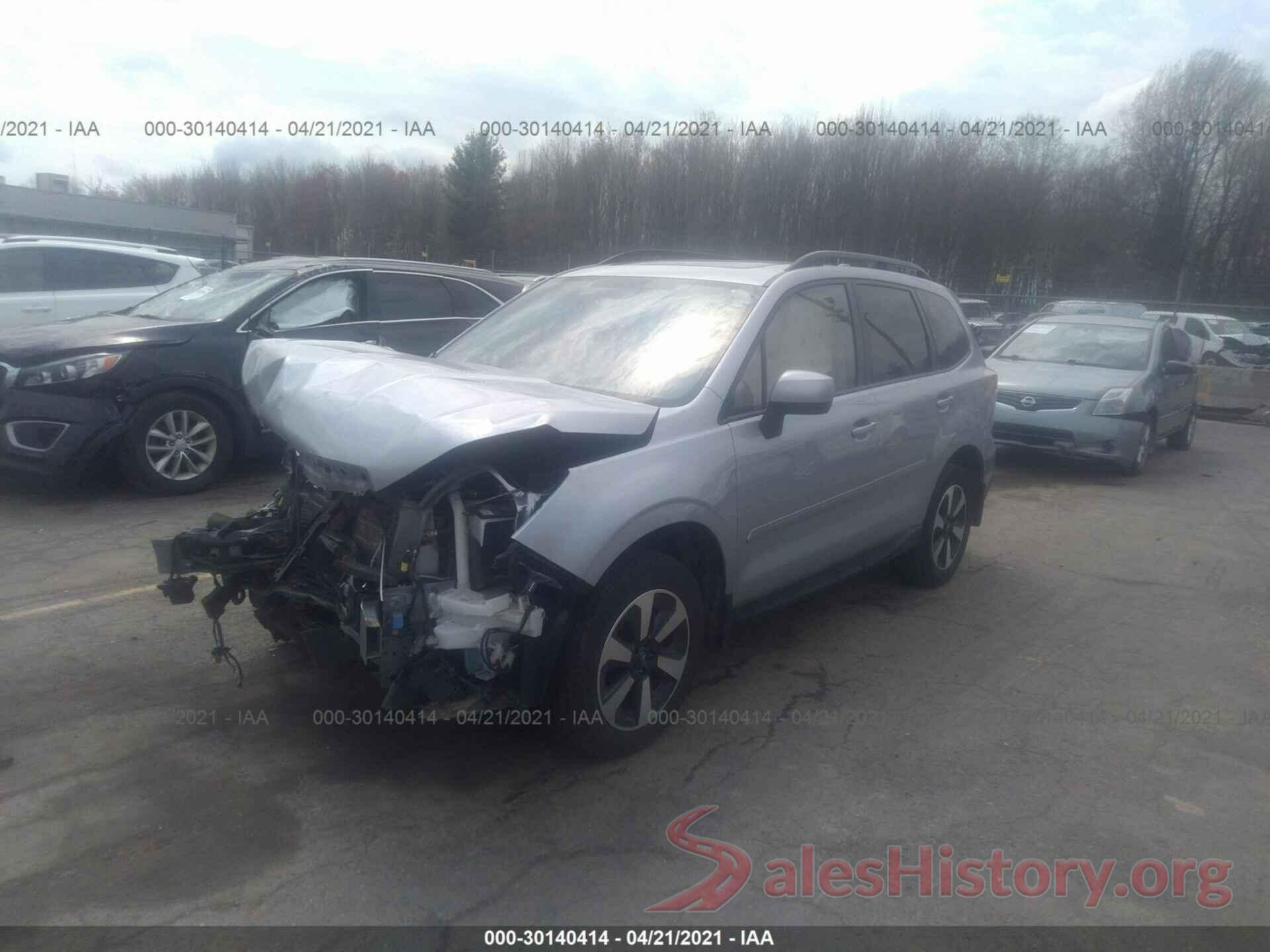 JF2SJAGC2JH608781 2018 SUBARU FORESTER