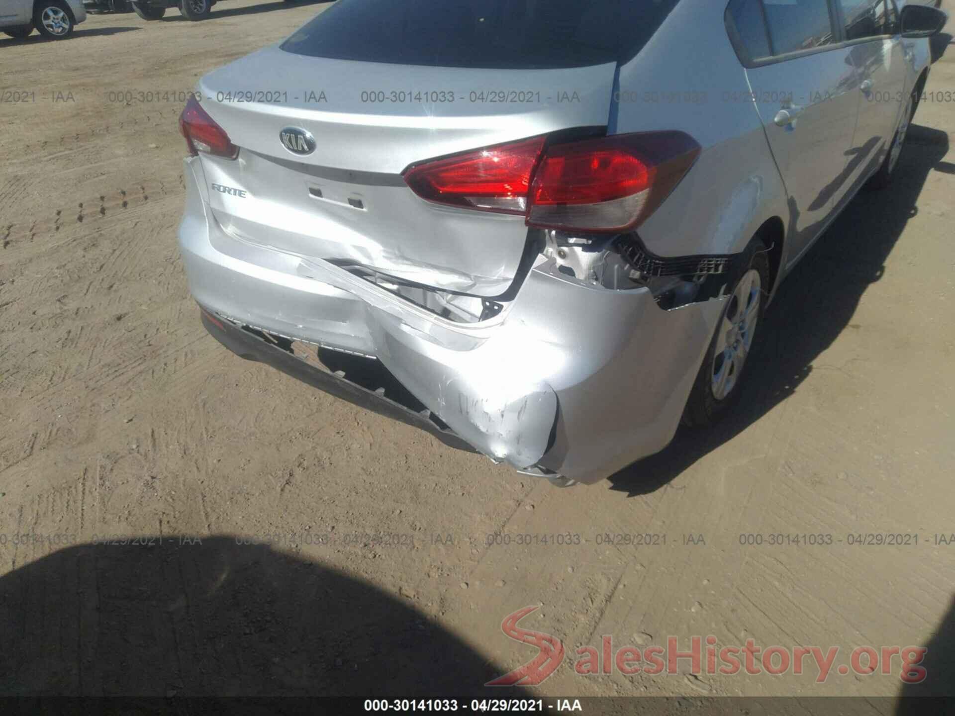 3KPFK4A76JE188930 2018 KIA FORTE