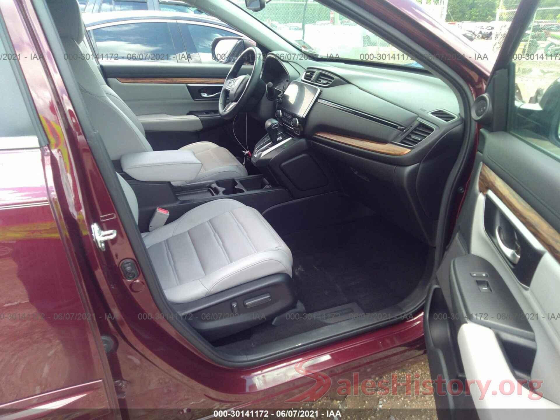 7FARW1H97JE011101 2018 HONDA CR-V