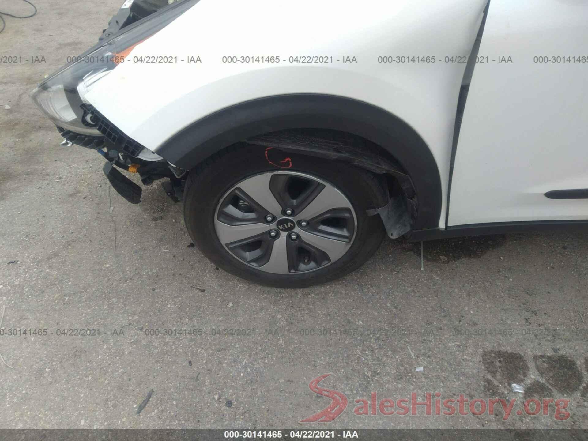 KNDCB3LC5K5221260 2019 KIA NIRO