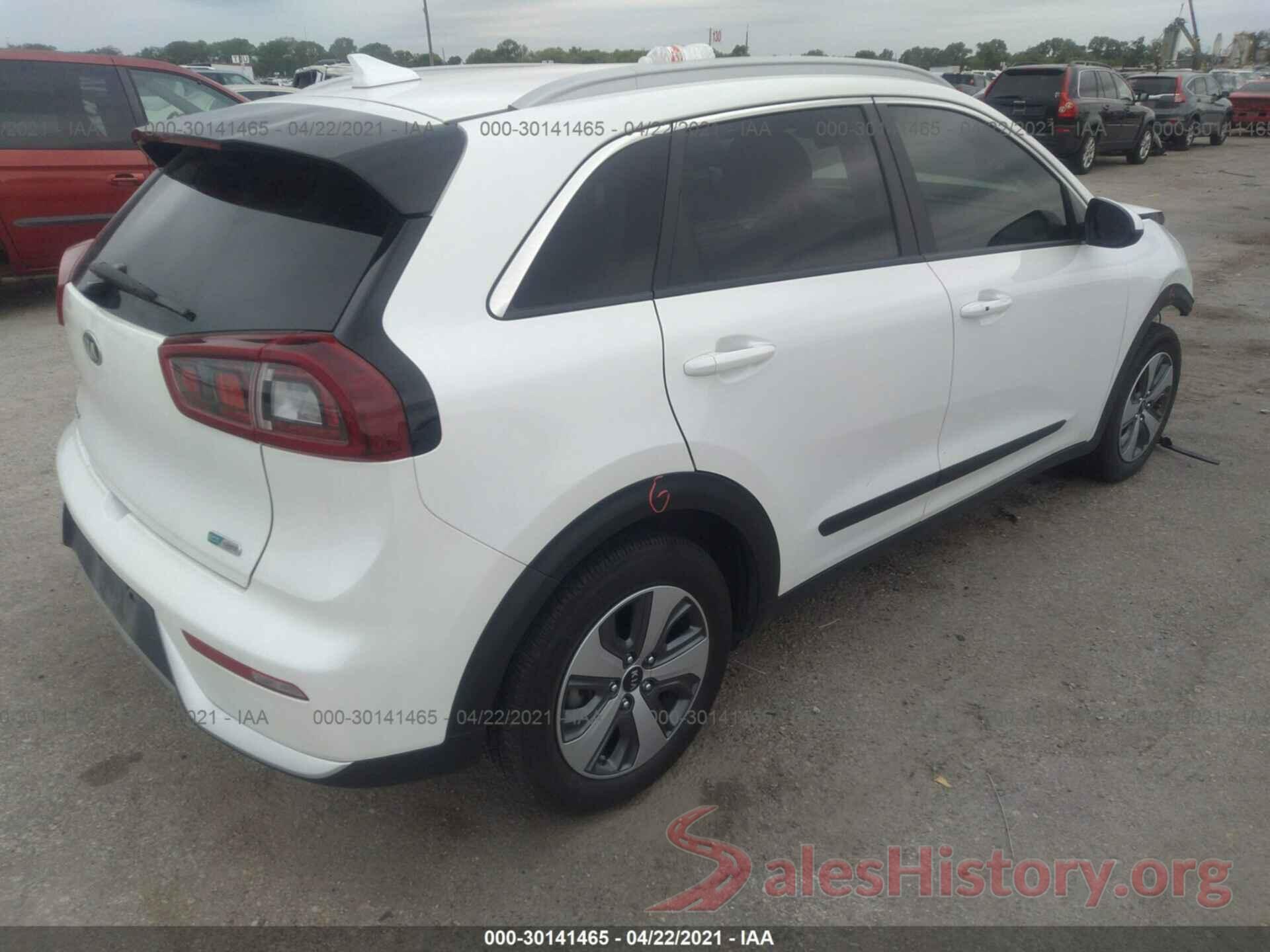 KNDCB3LC5K5221260 2019 KIA NIRO