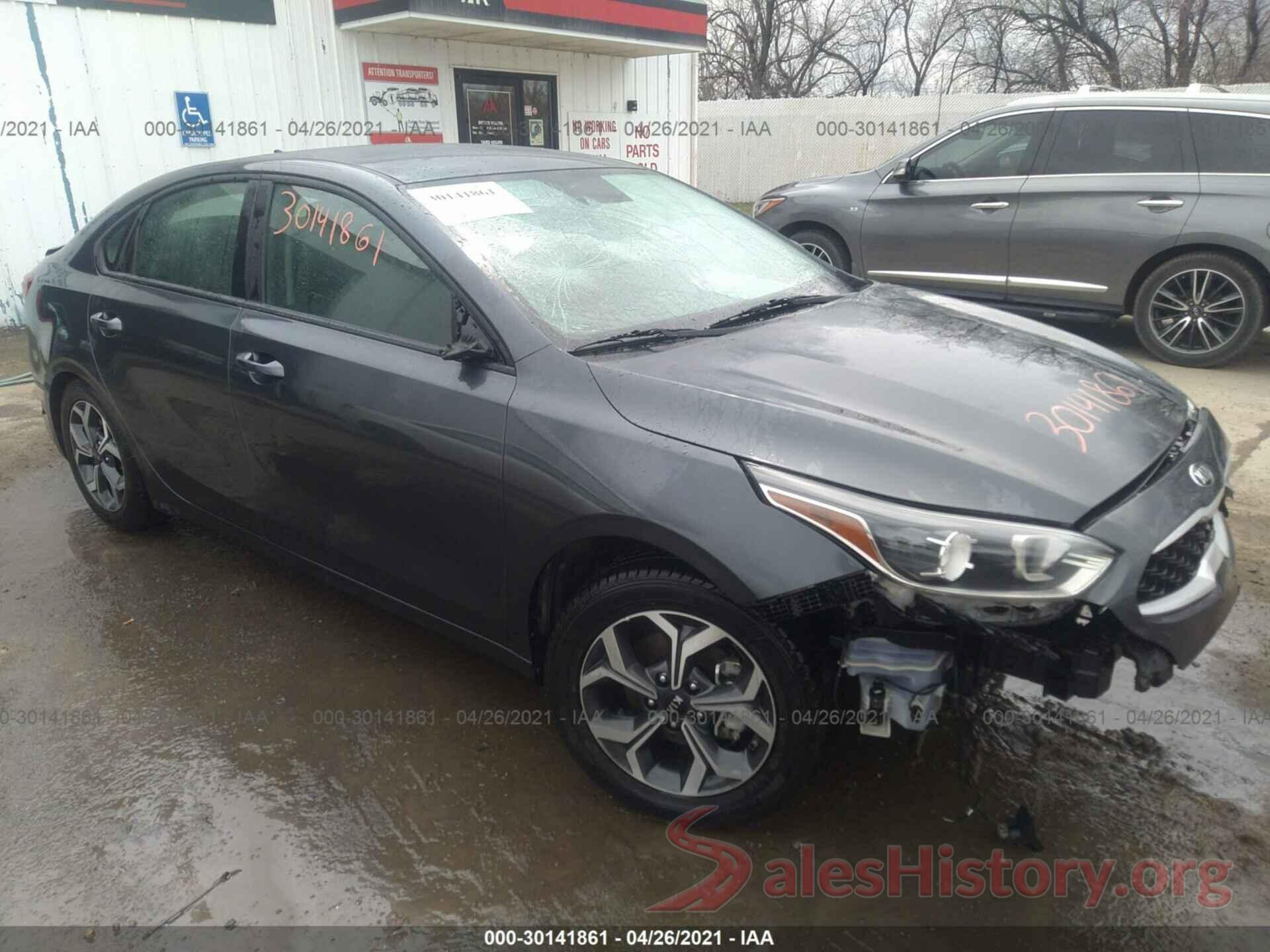 3KPF24AD3KE117062 2019 KIA FORTE