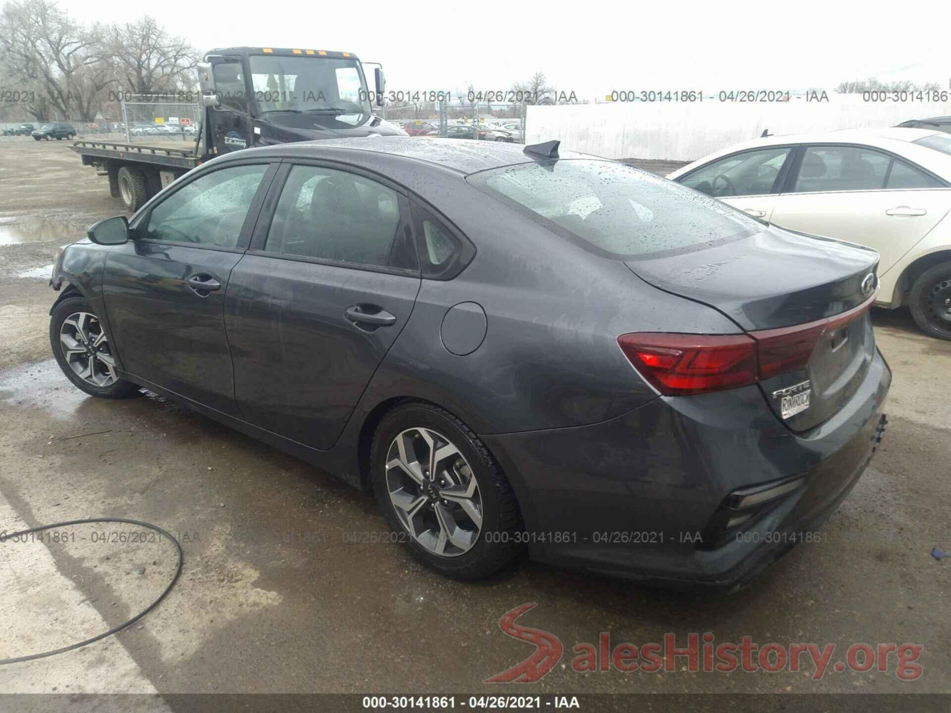 3KPF24AD3KE117062 2019 KIA FORTE