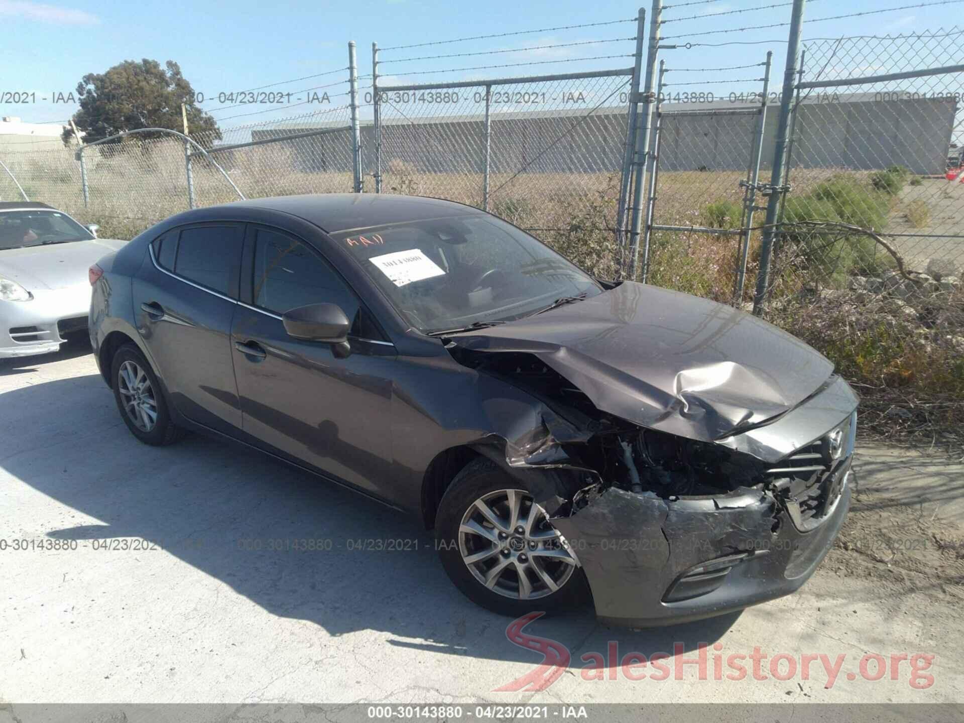 3MZBN1U73JM242946 2018 MAZDA MAZDA3 4-DOOR