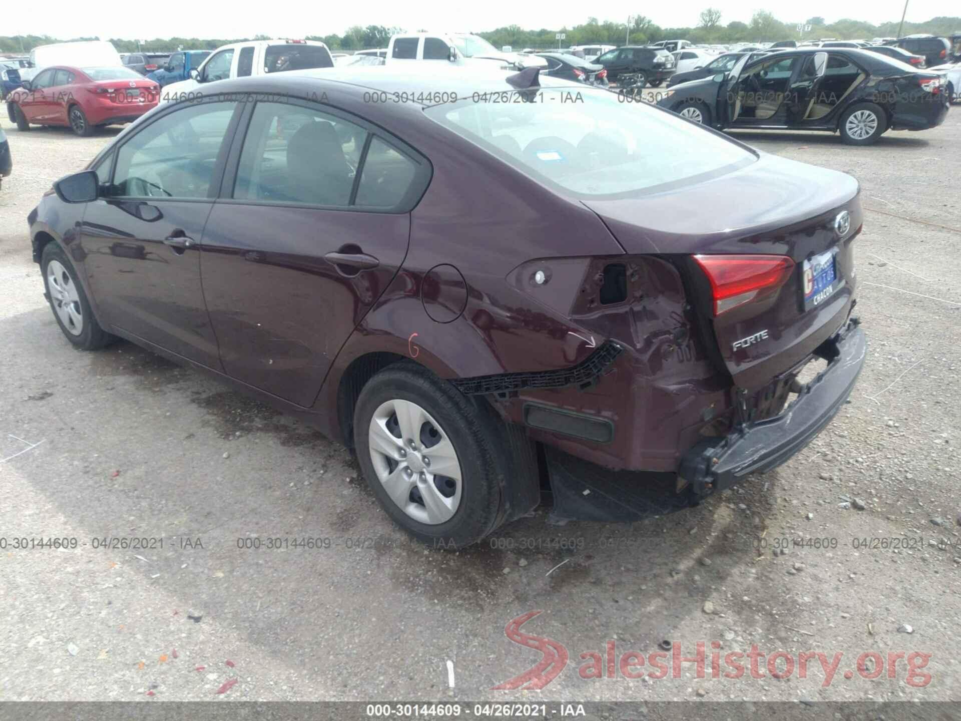 3KPFK4A79HE102651 2017 KIA FORTE