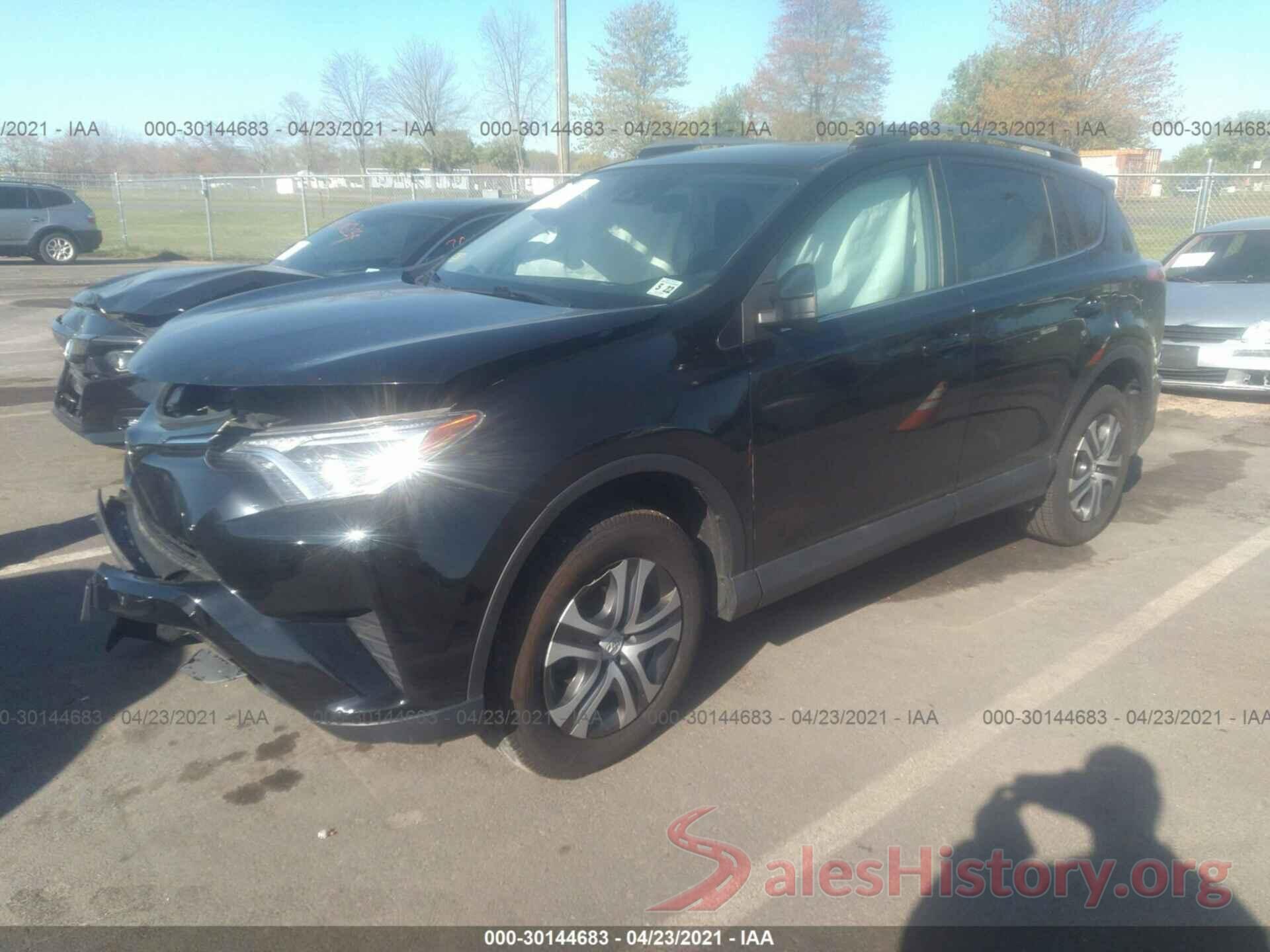 2T3BFREV2HW645546 2017 TOYOTA RAV4