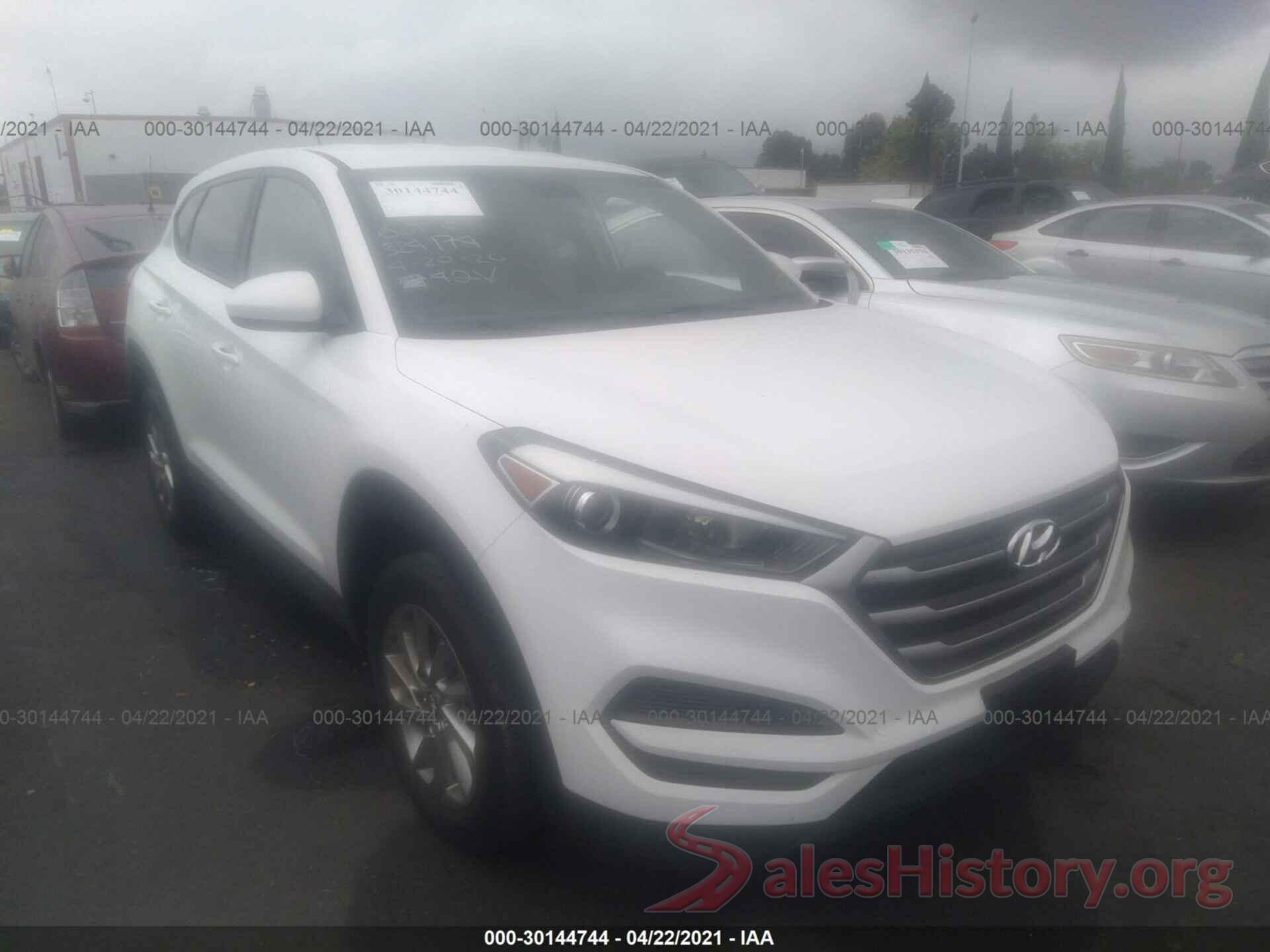 KM8J23A40HU512715 2017 HYUNDAI TUCSON