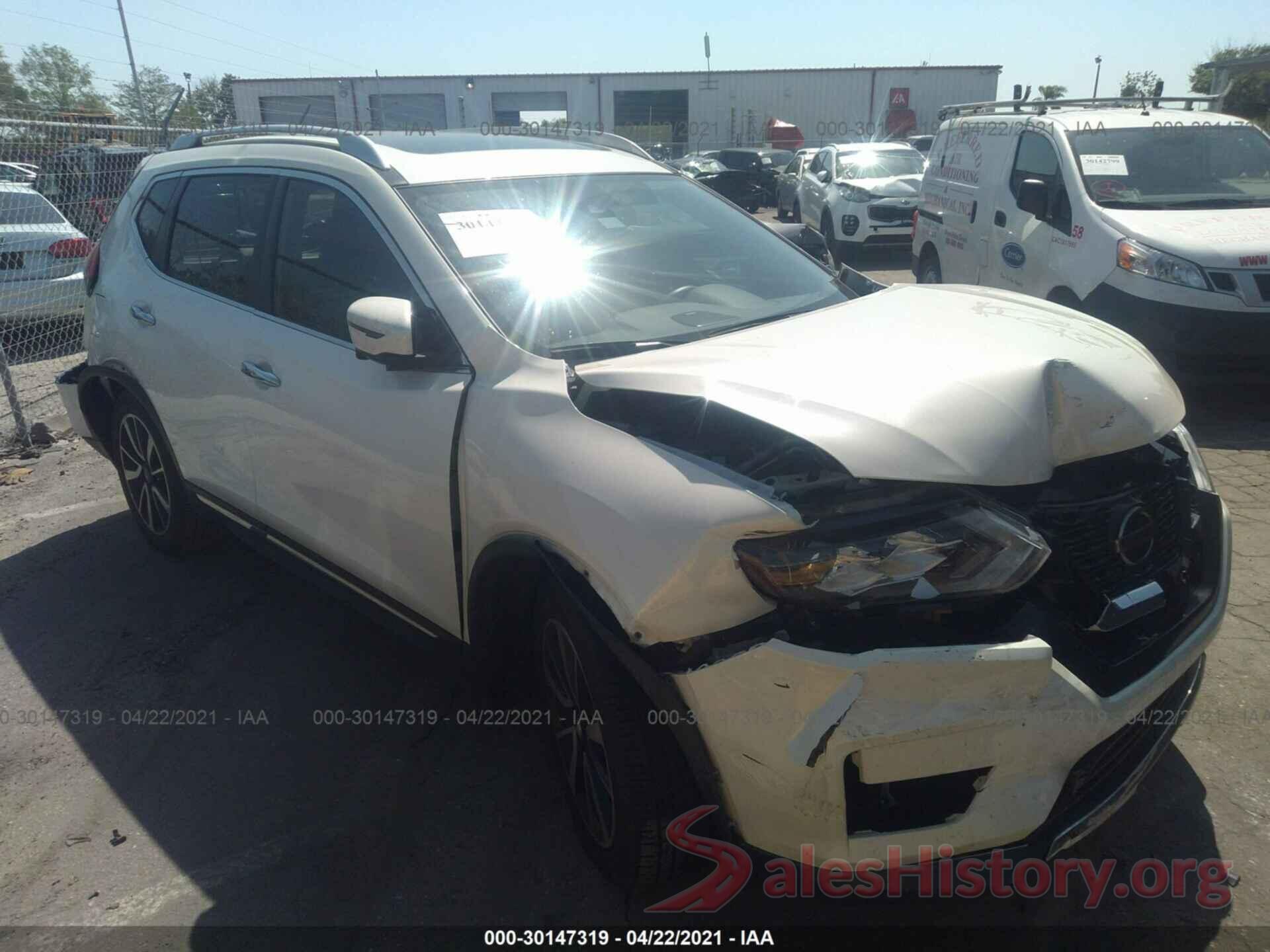 JN8AT2MT9JW487584 2018 NISSAN ROGUE