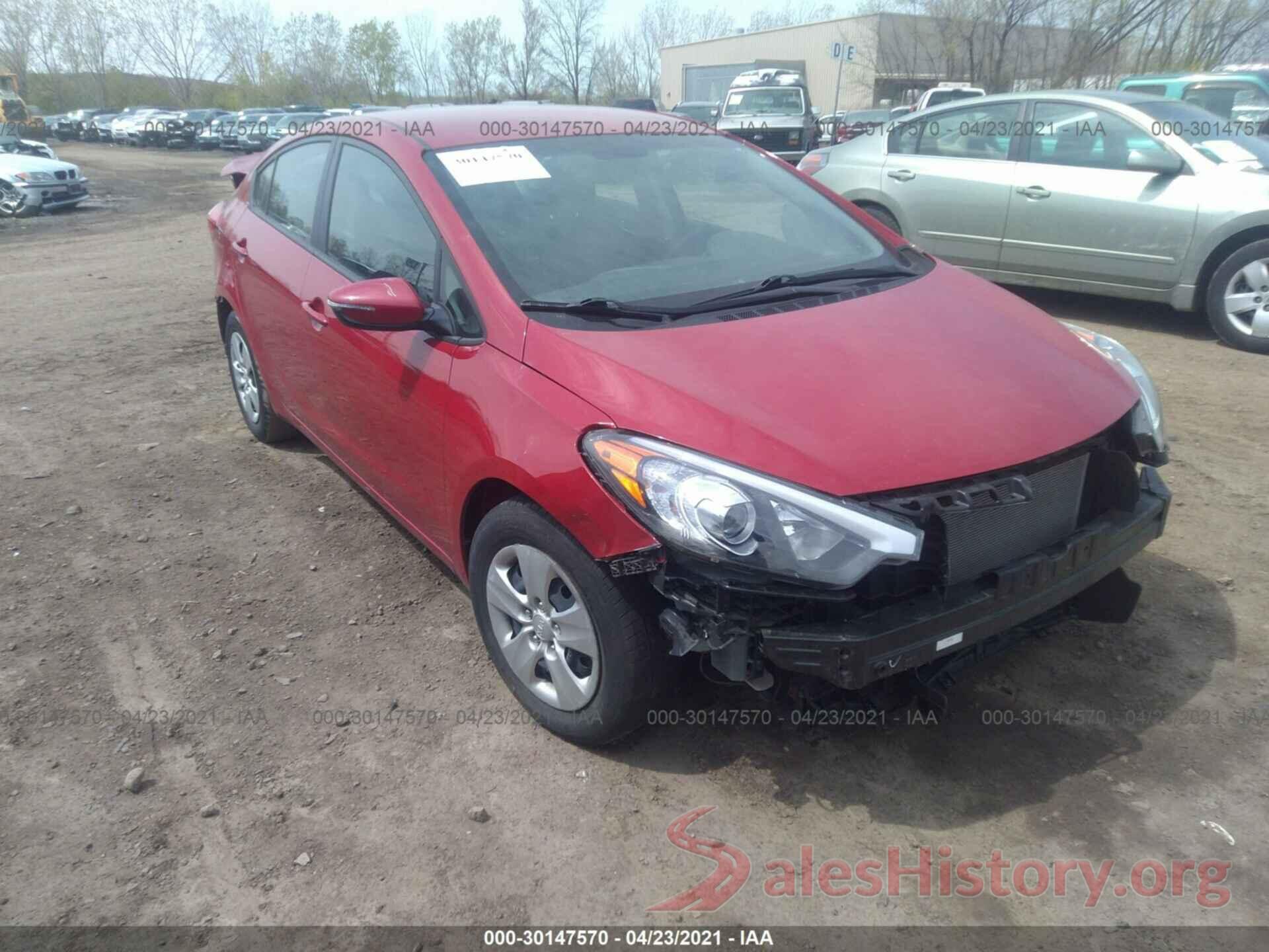 KNAFX4A60G5555735 2016 KIA FORTE