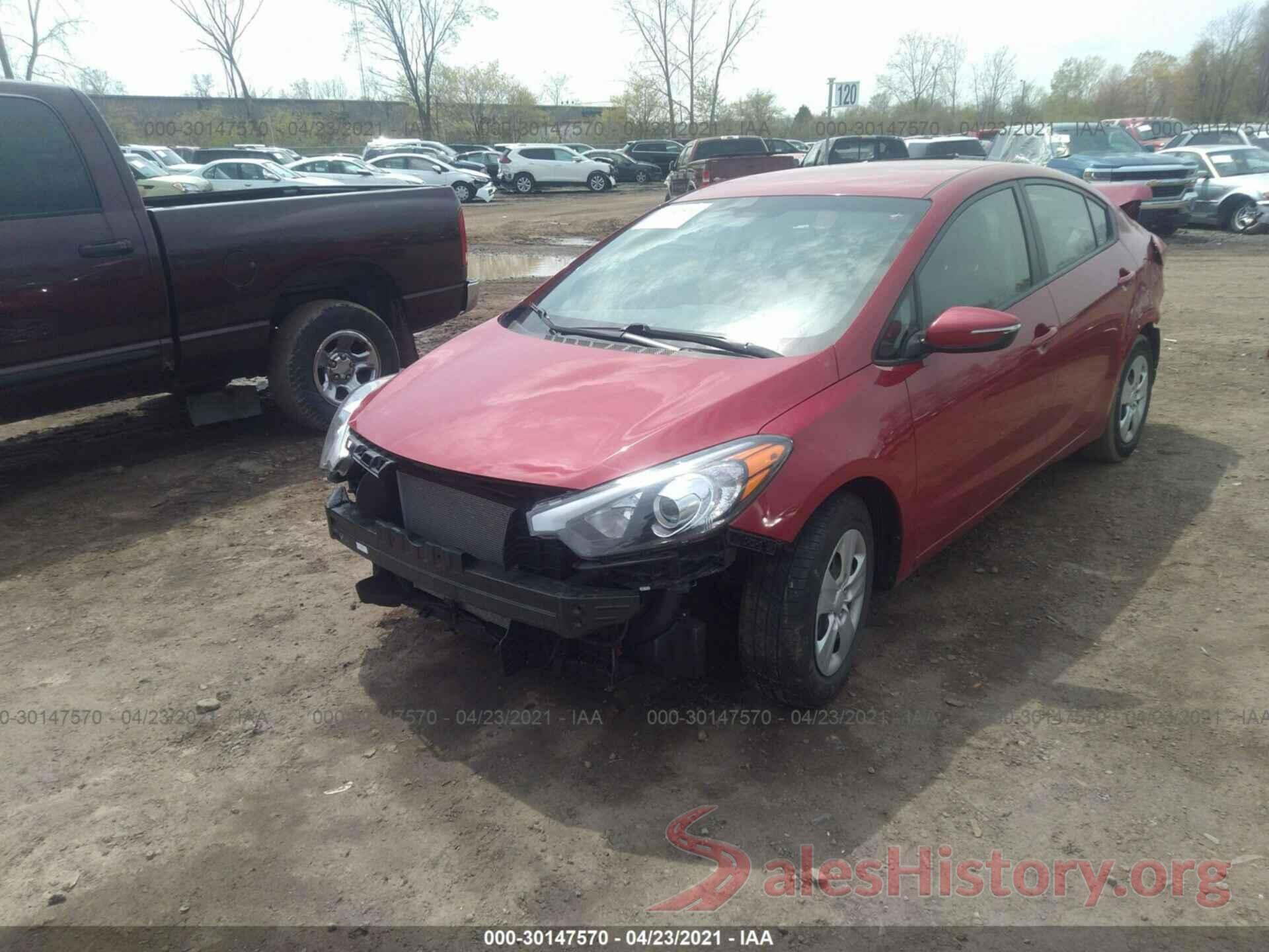 KNAFX4A60G5555735 2016 KIA FORTE