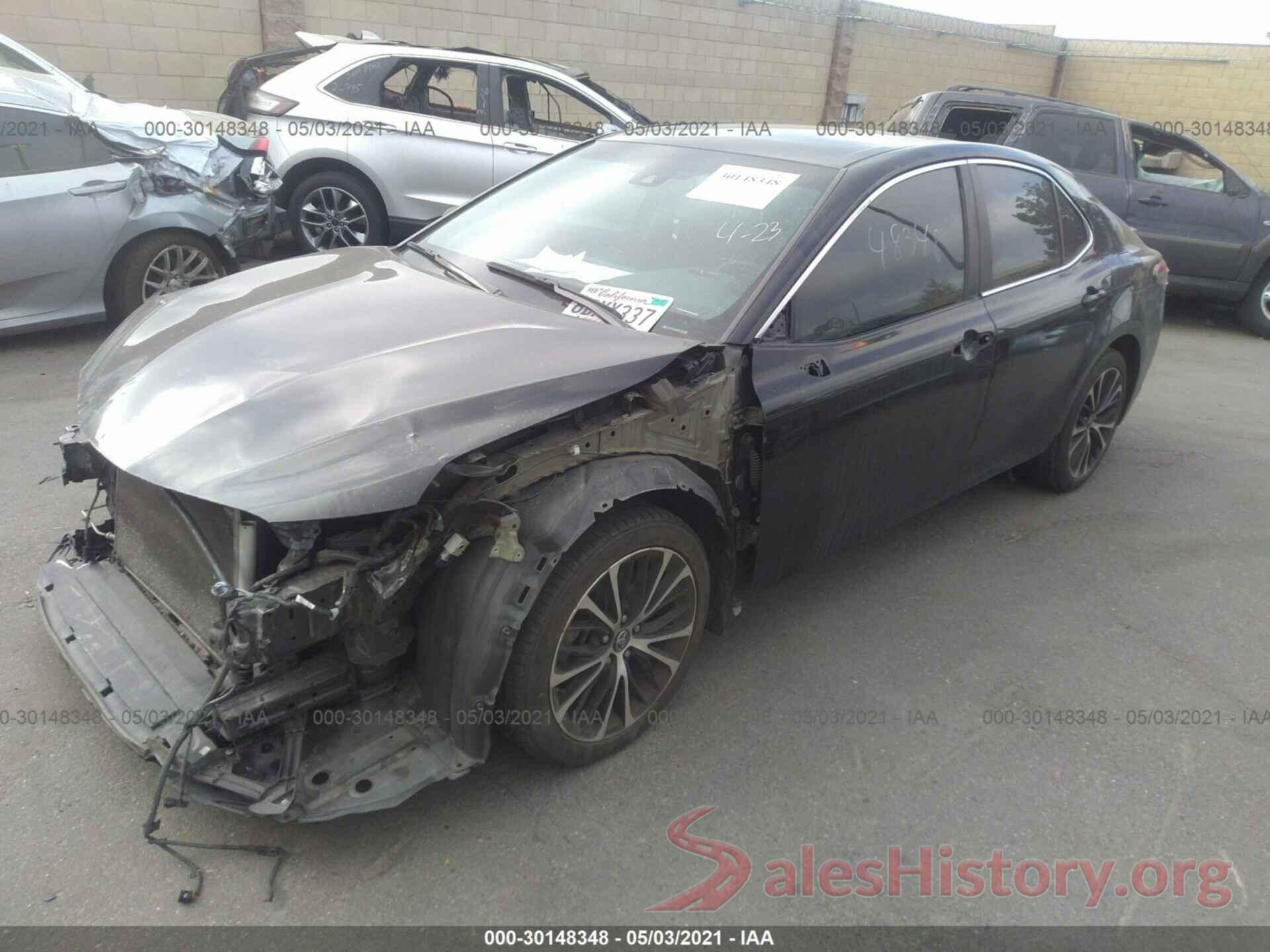 4T1B11HK7JU571329 2018 TOYOTA CAMRY