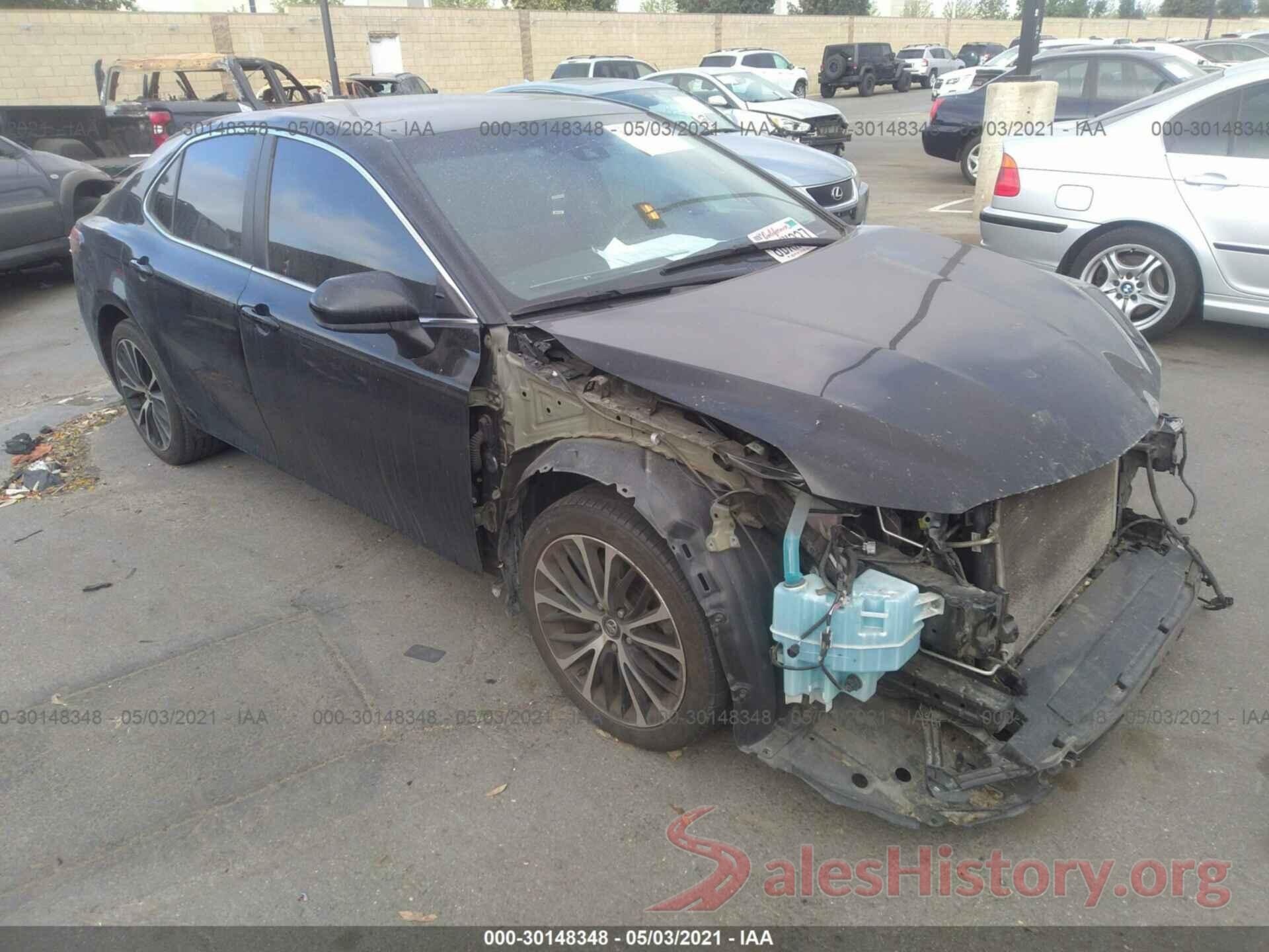 4T1B11HK7JU571329 2018 TOYOTA CAMRY