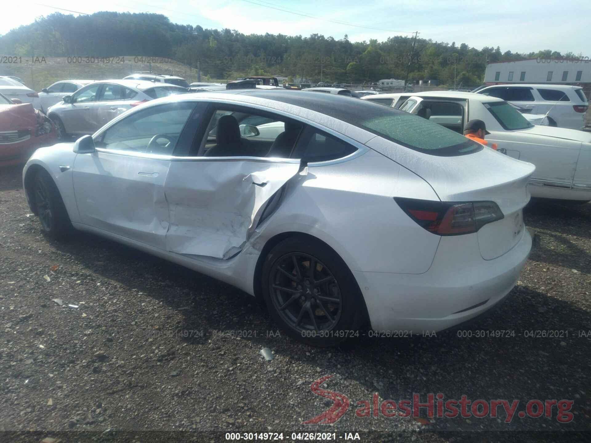 5YJ3E1EB3JF115581 2018 TESLA MODEL 3