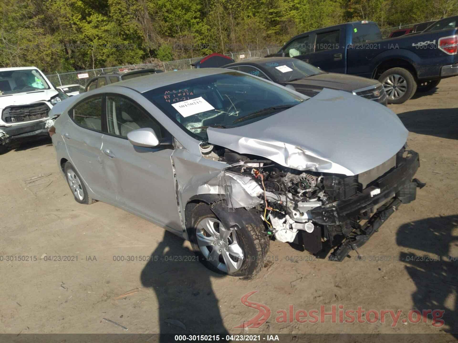 5NPDH4AE6GH732318 2016 HYUNDAI ELANTRA