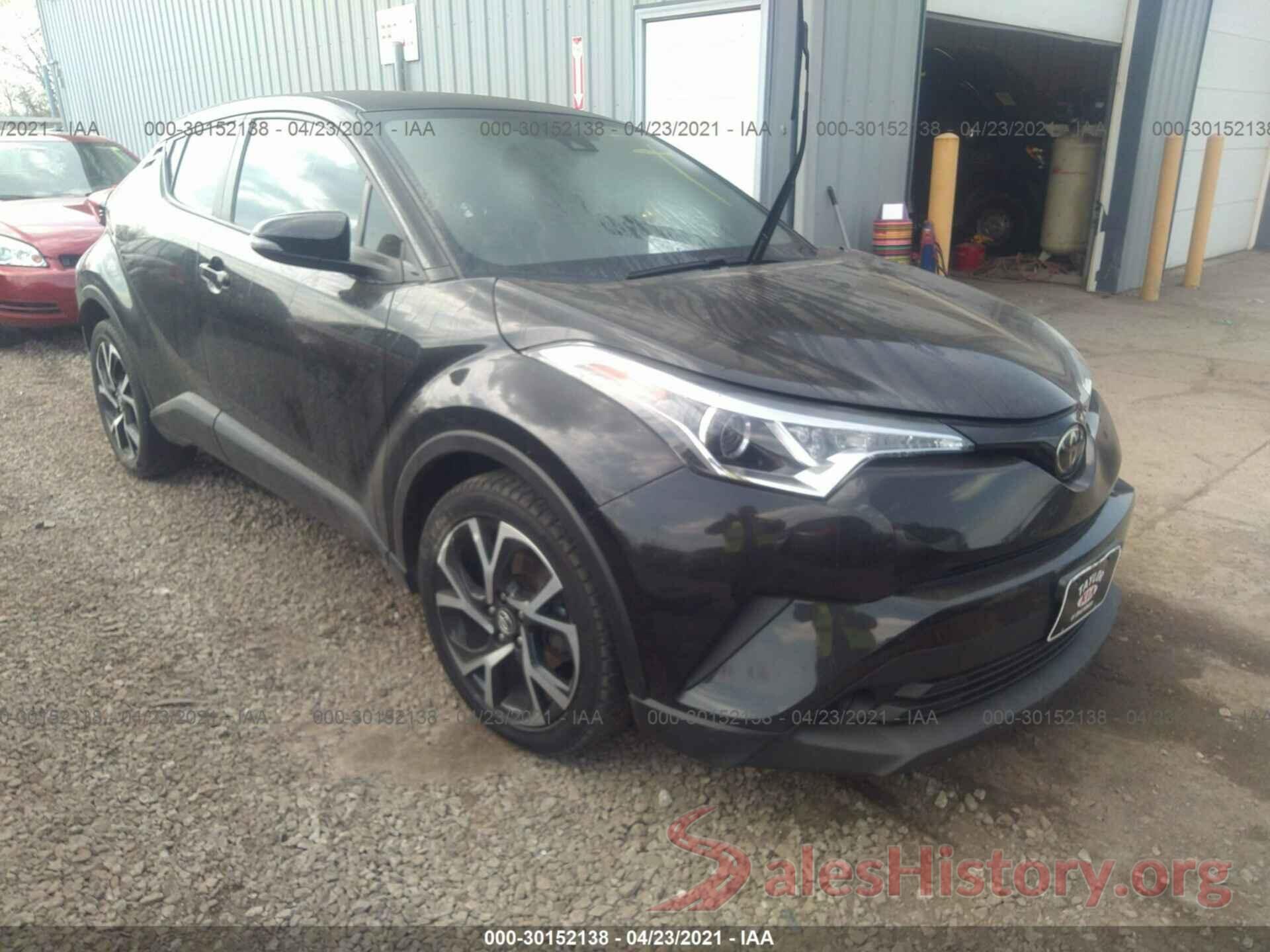 NMTKHMBX2JR027717 2018 TOYOTA C-HR