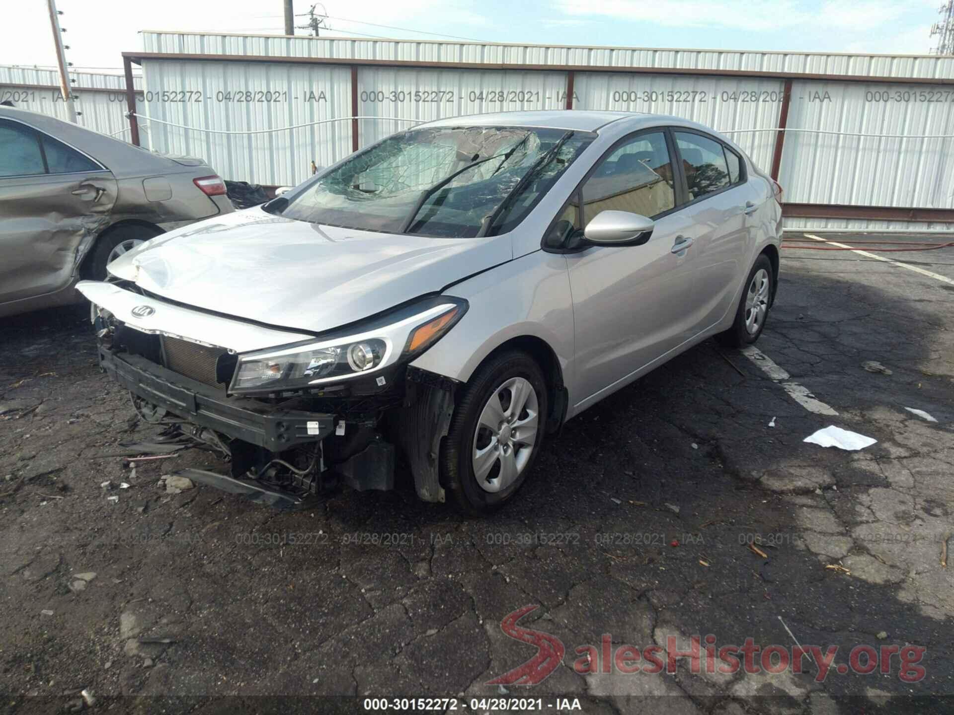 3KPFK4A71HE121985 2017 KIA FORTE